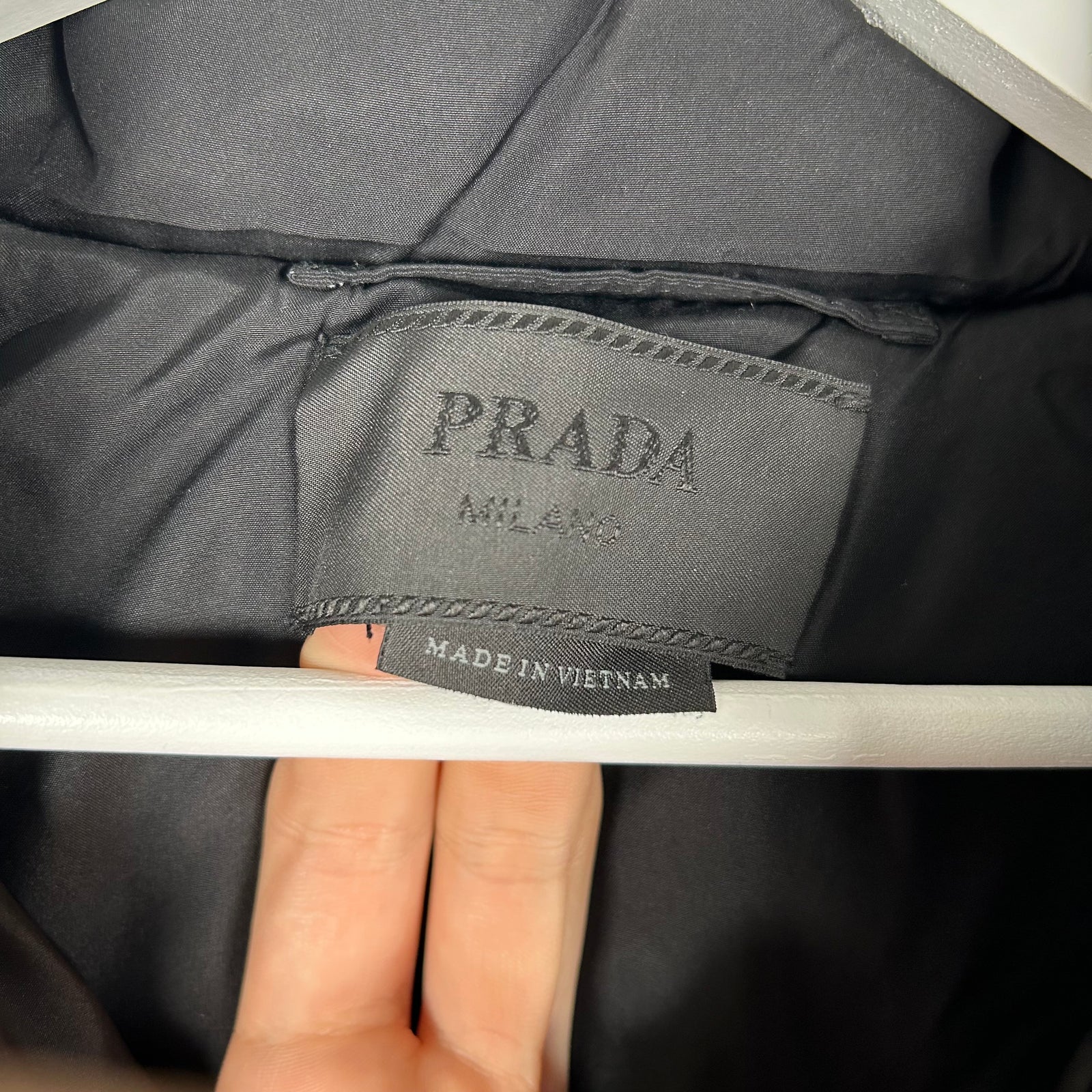 Prada Black Puffer Jacket Size 50