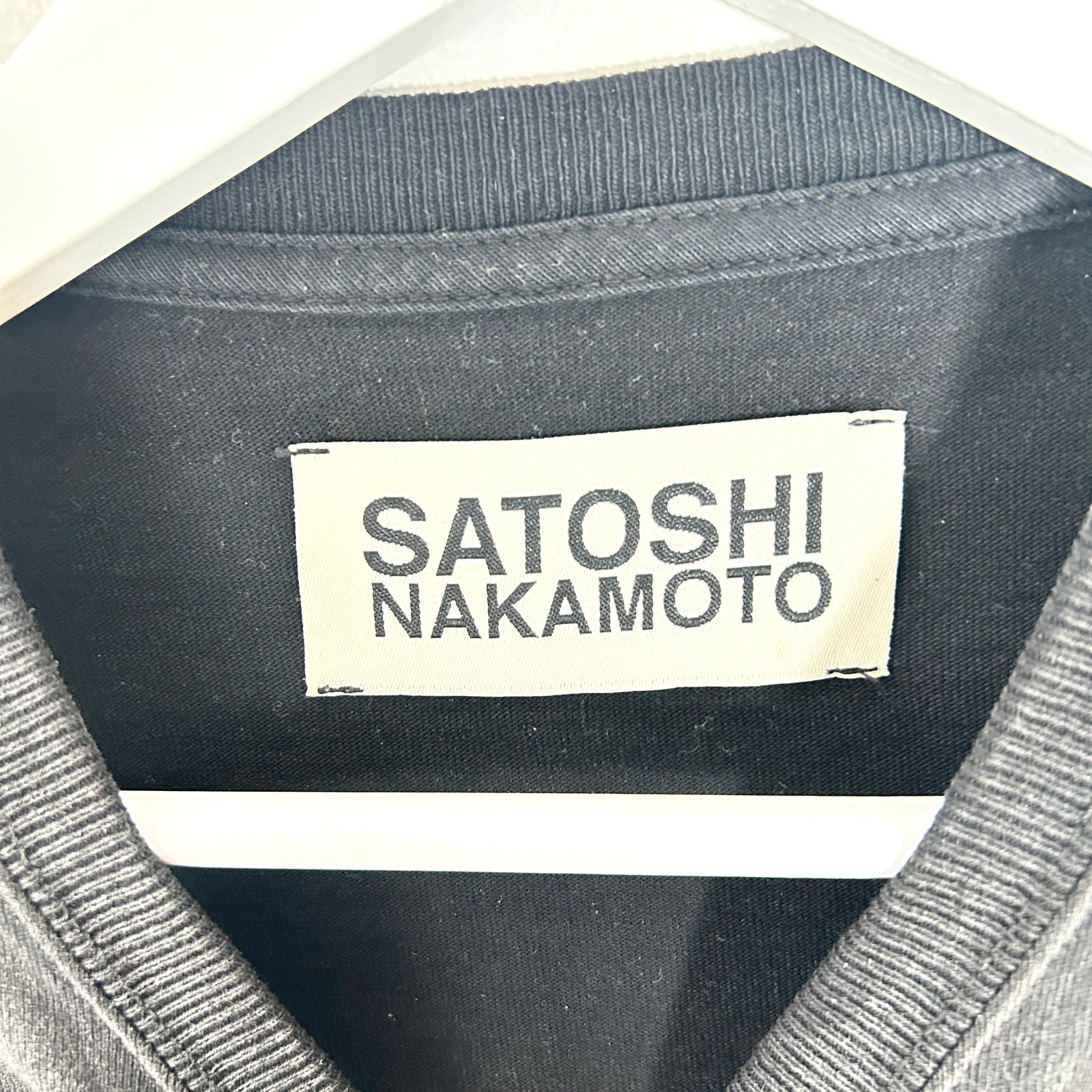 Satoshi Nakamoto Spell Out Logo Star Graphic T-Shirt Size M