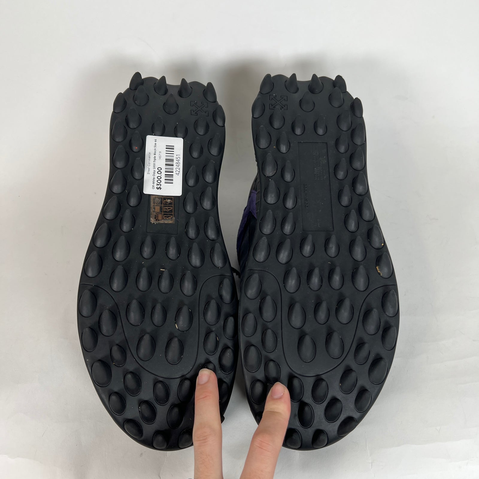 Off-White Odsy 1000 Triple Black Size 44