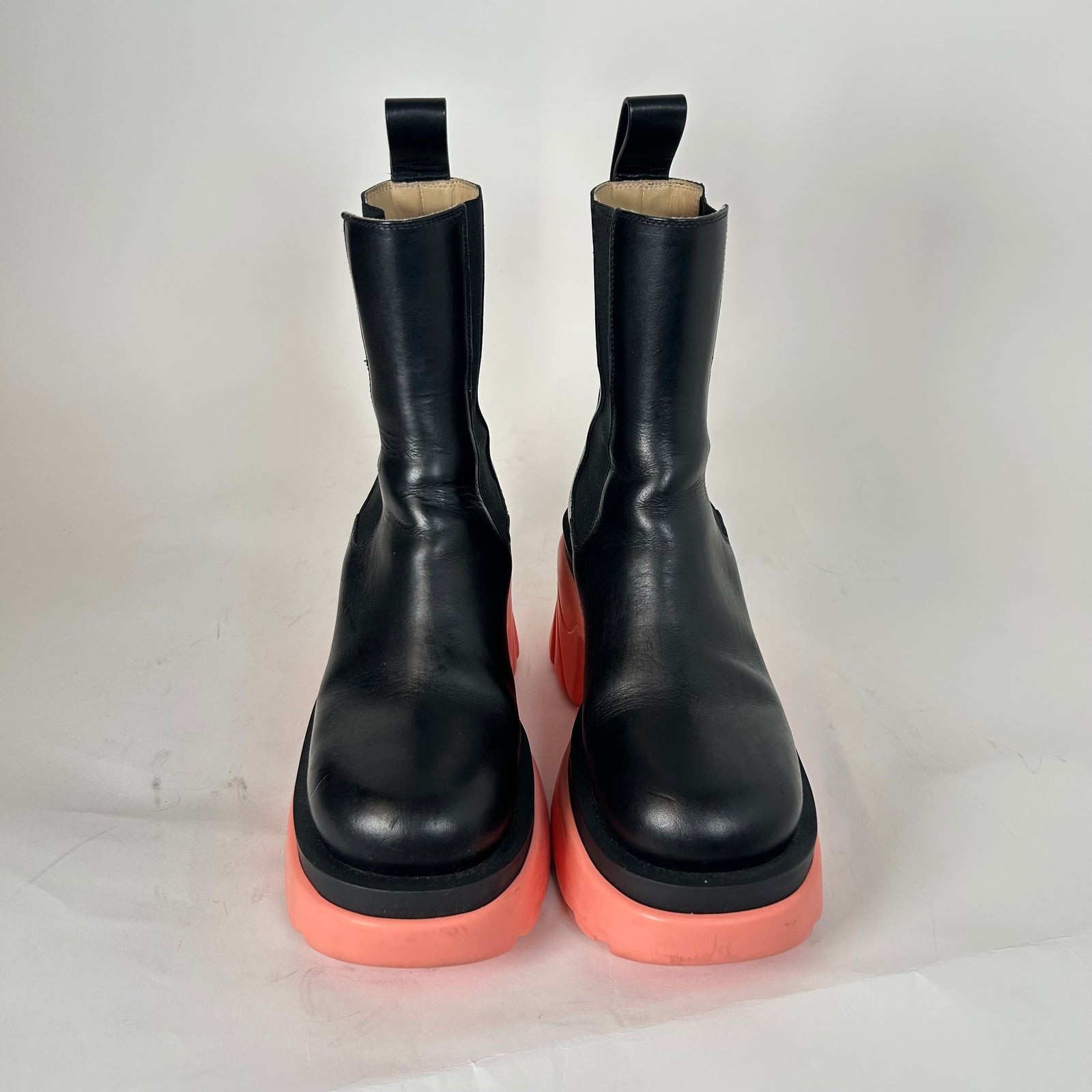 Bottega Veneta Black/Pink Flash Chelsea Boots Size 37