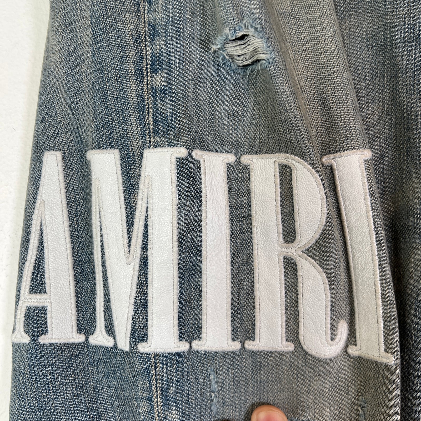 Amiri Clay Indigo Core Applique Logo Jeans