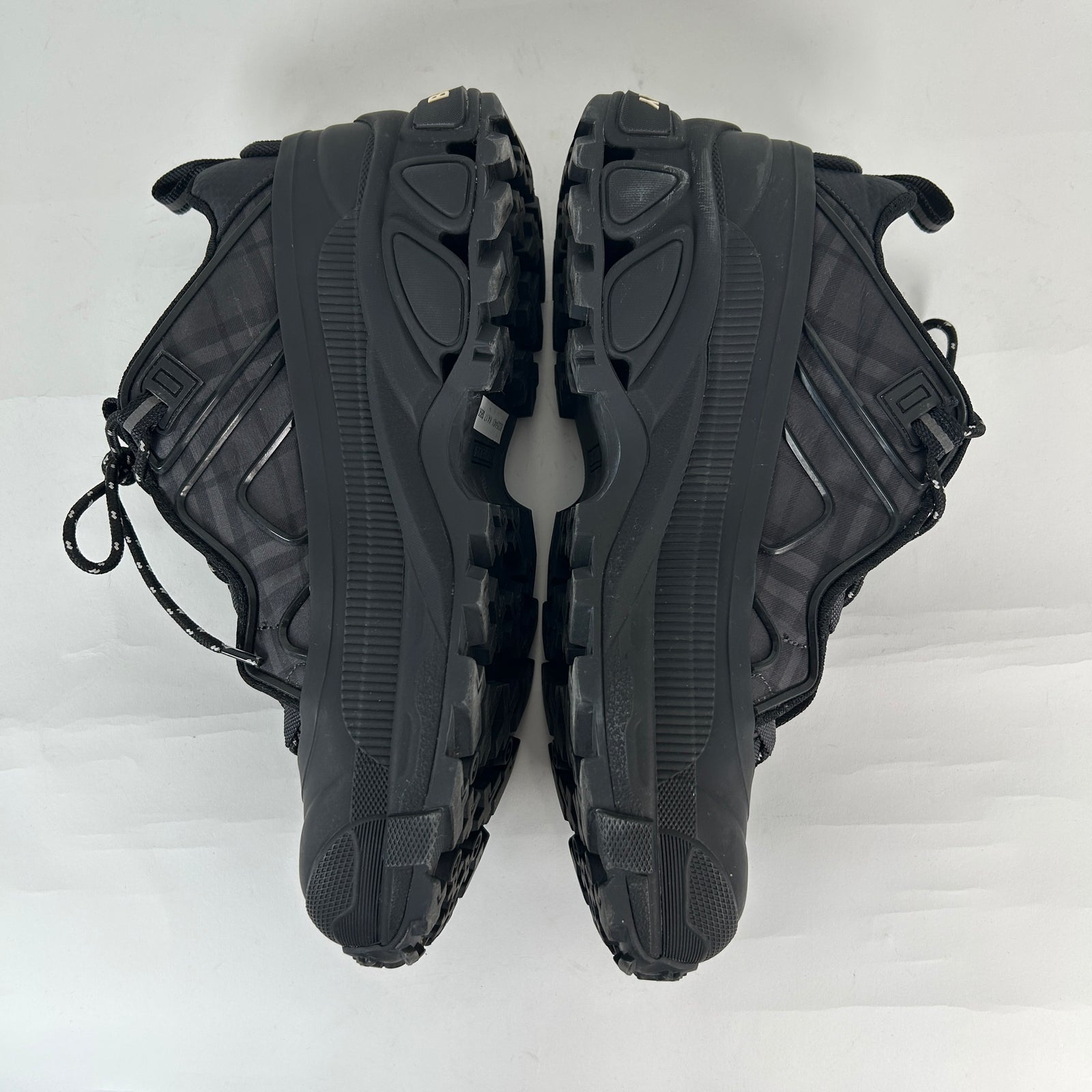 Burberry Triple Black Arthur Low Top Size 43