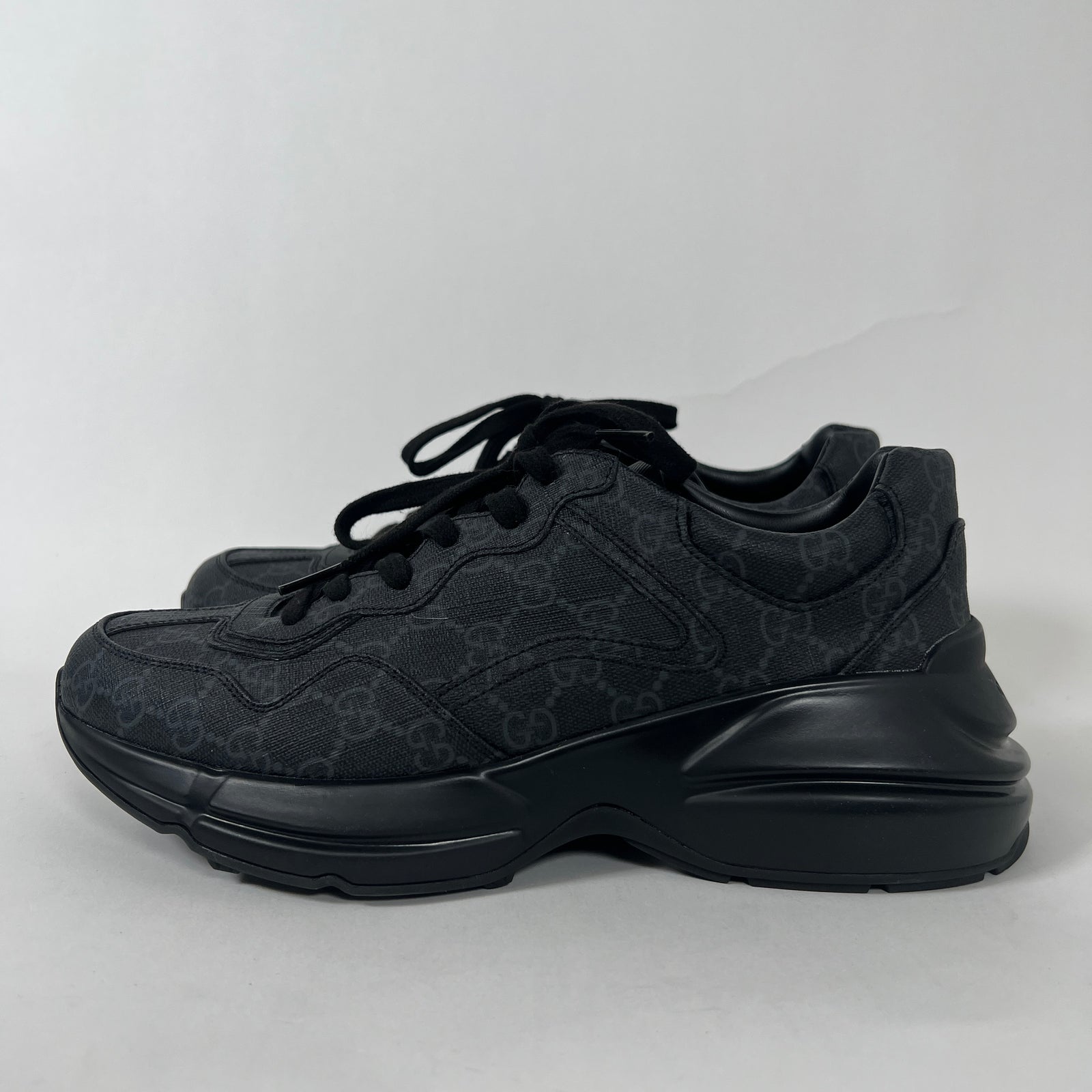 Gucci Black Rython GG Supreme Size 8.5