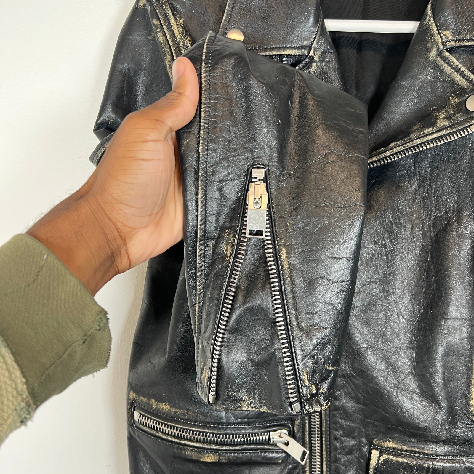 Saint Laurent Paris FW16 Distressed L01 Leather Biker Jacket Size 44