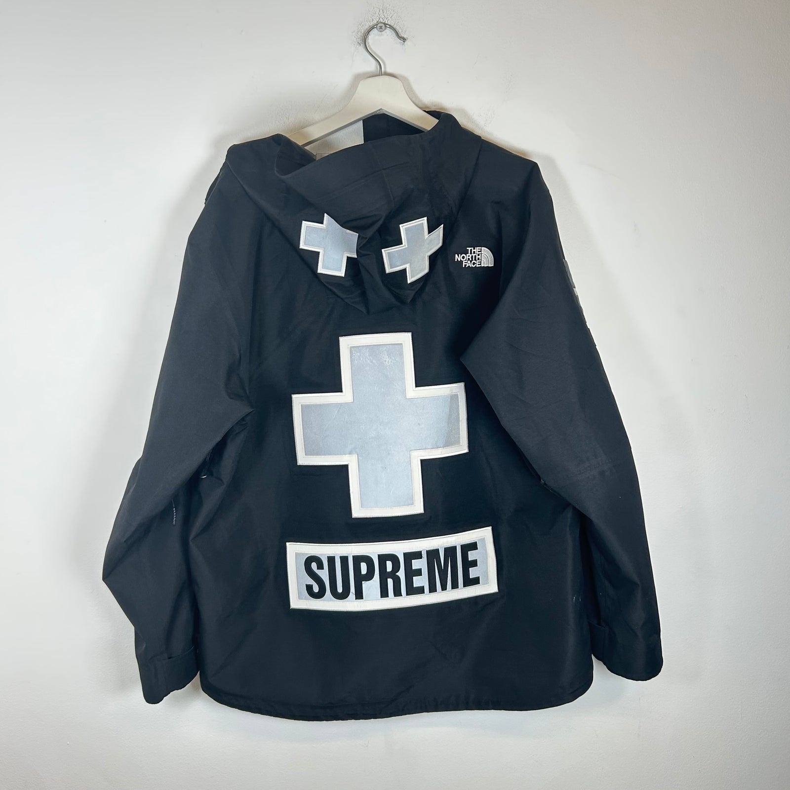Supreme x TNF Black Rescue Jacket Size L