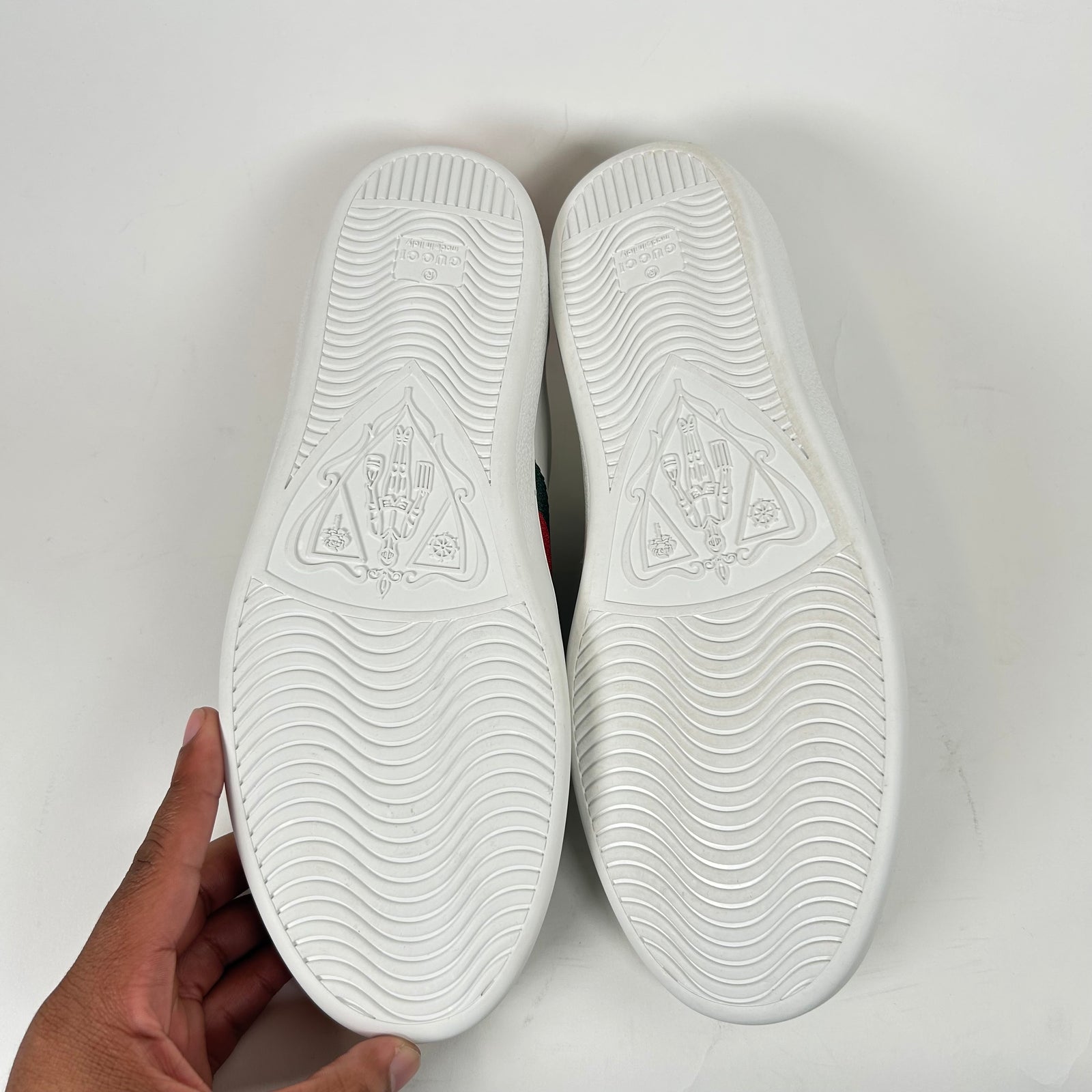 Gucci White Ace Bee Sneaker Size GG 9.5