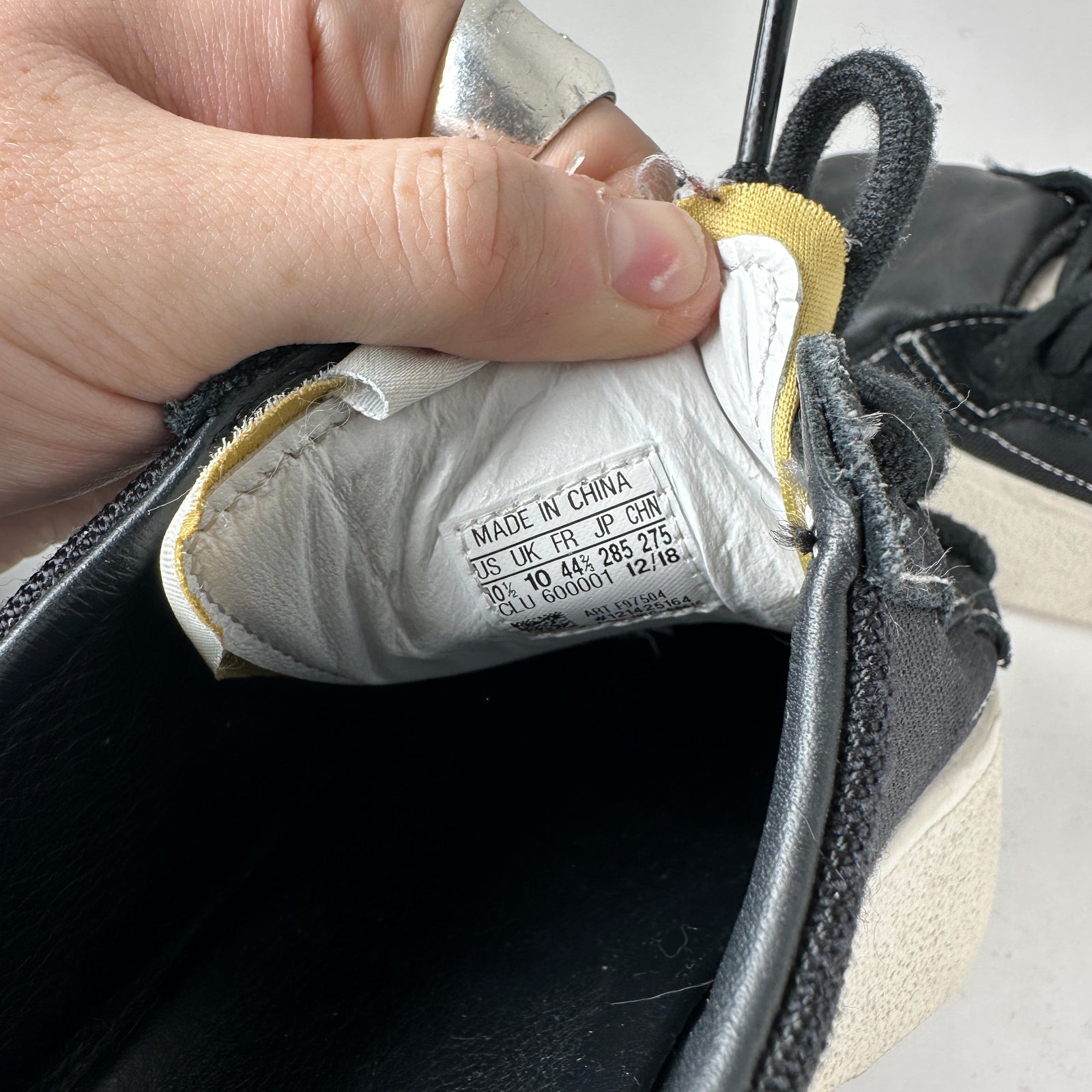Y-3 Yohji Yamaoto Low Top Black Sneaker Size 10.5