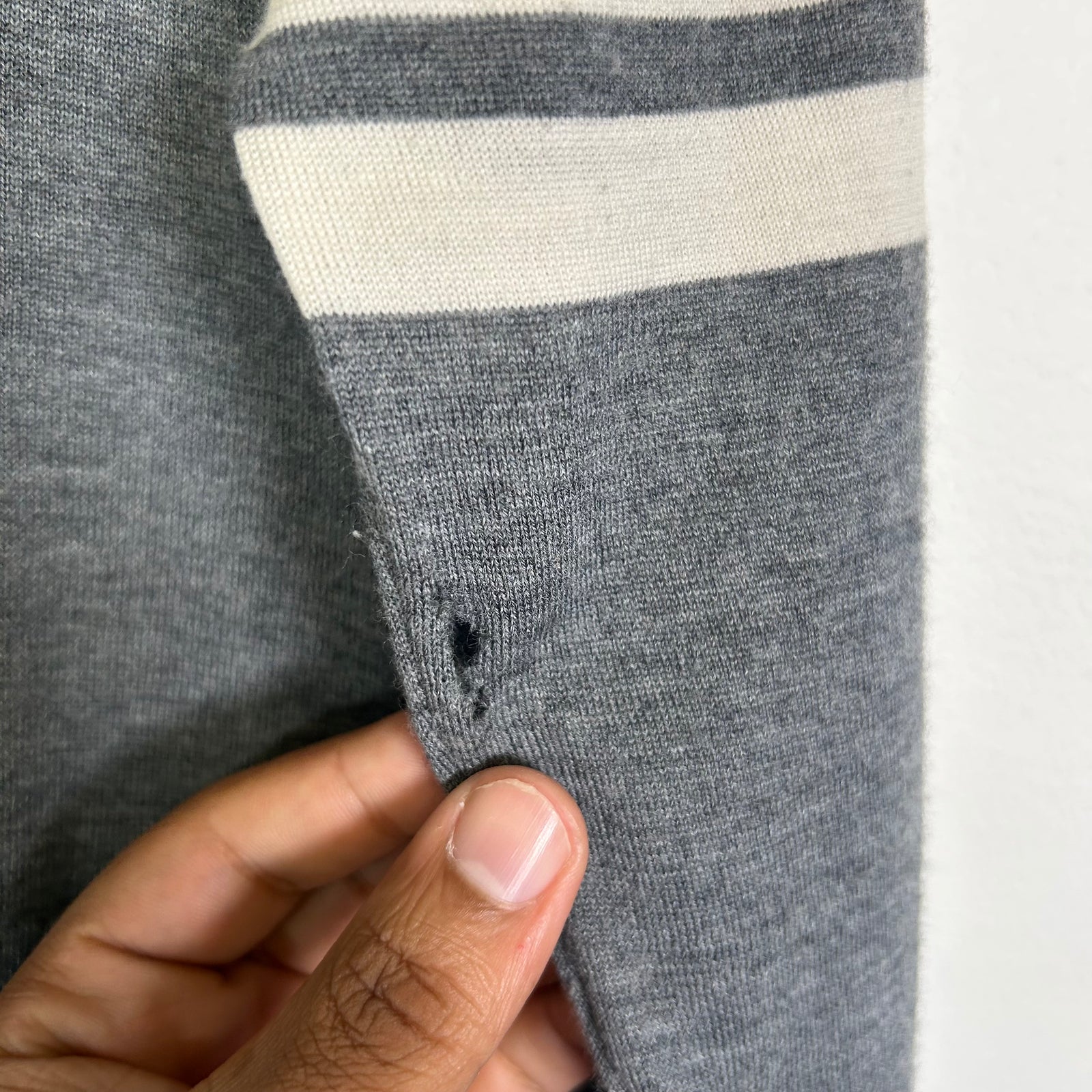 Thom Browne Grey Wool 4 Bar Lightweight Sweater Size 2