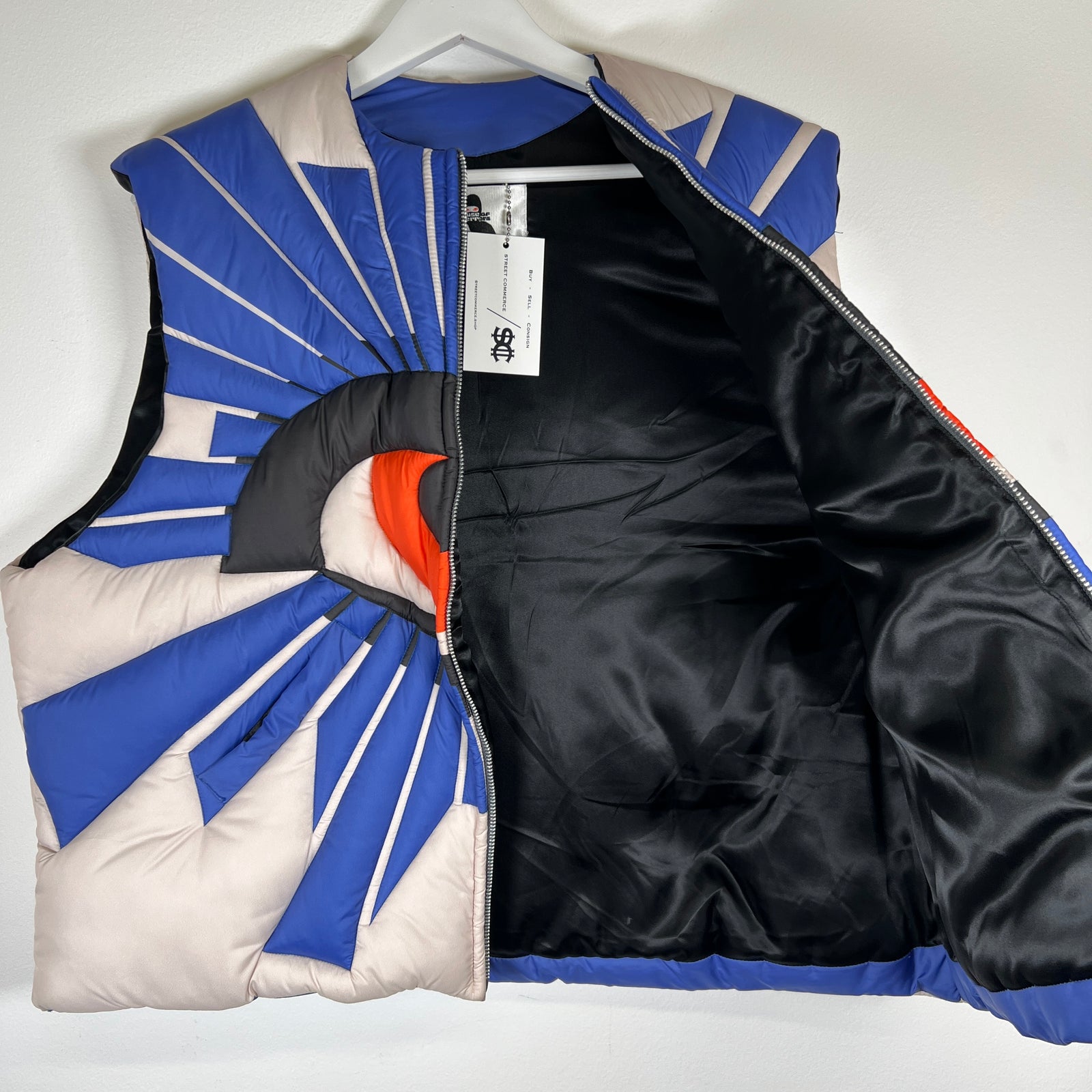 House Of Errors Puffer Vest Size L