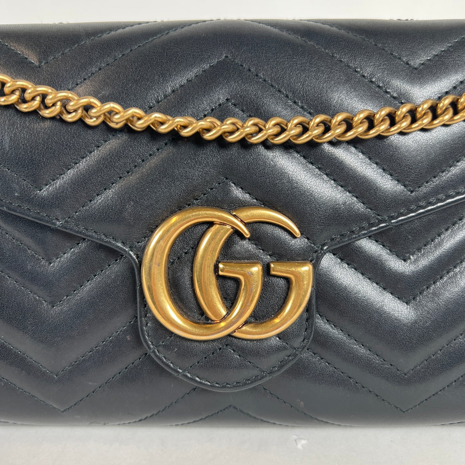 Gucci GG Marmont Matelasse Wallet On Chain
