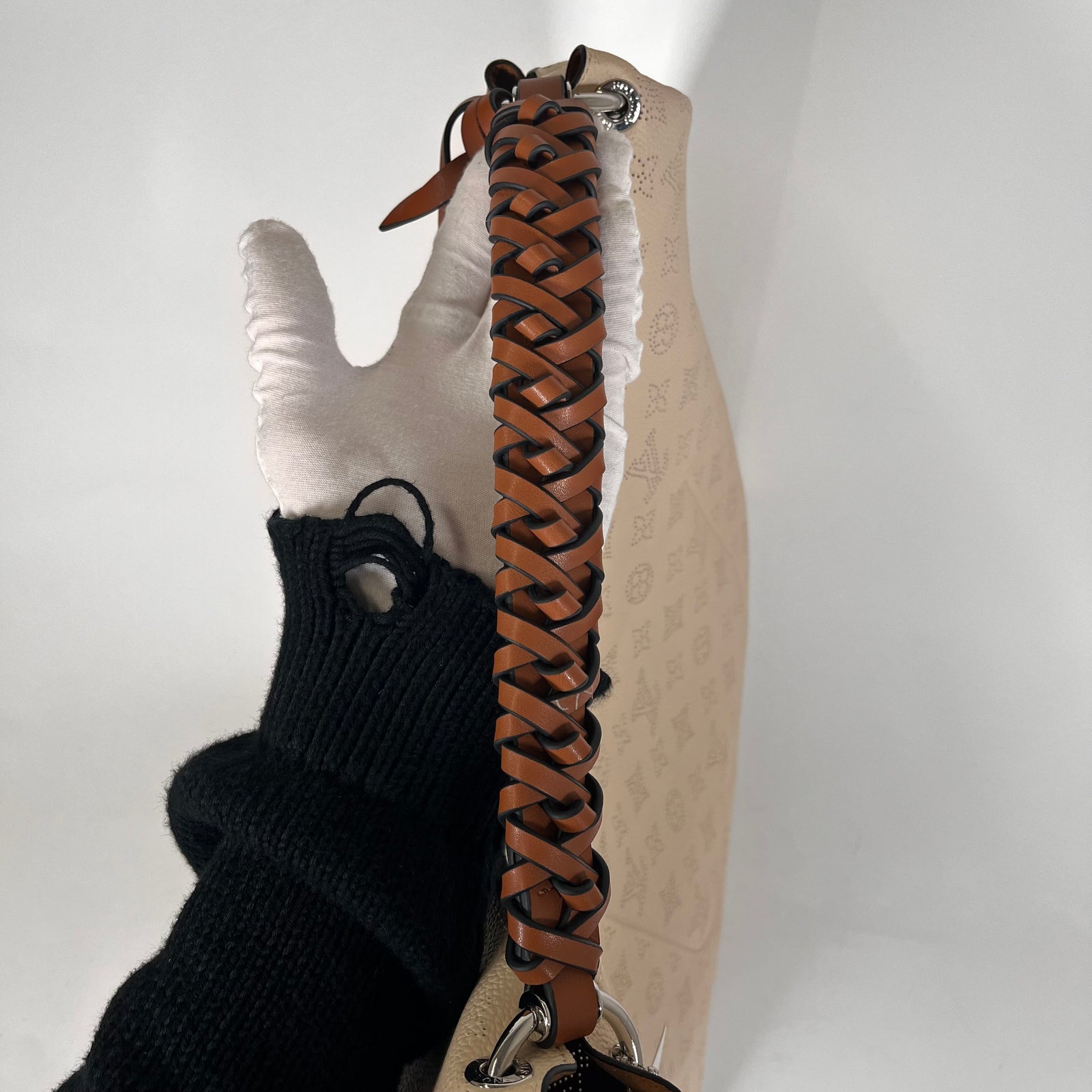 Louis Vuitton Mahina Monogram Carmel Hobo