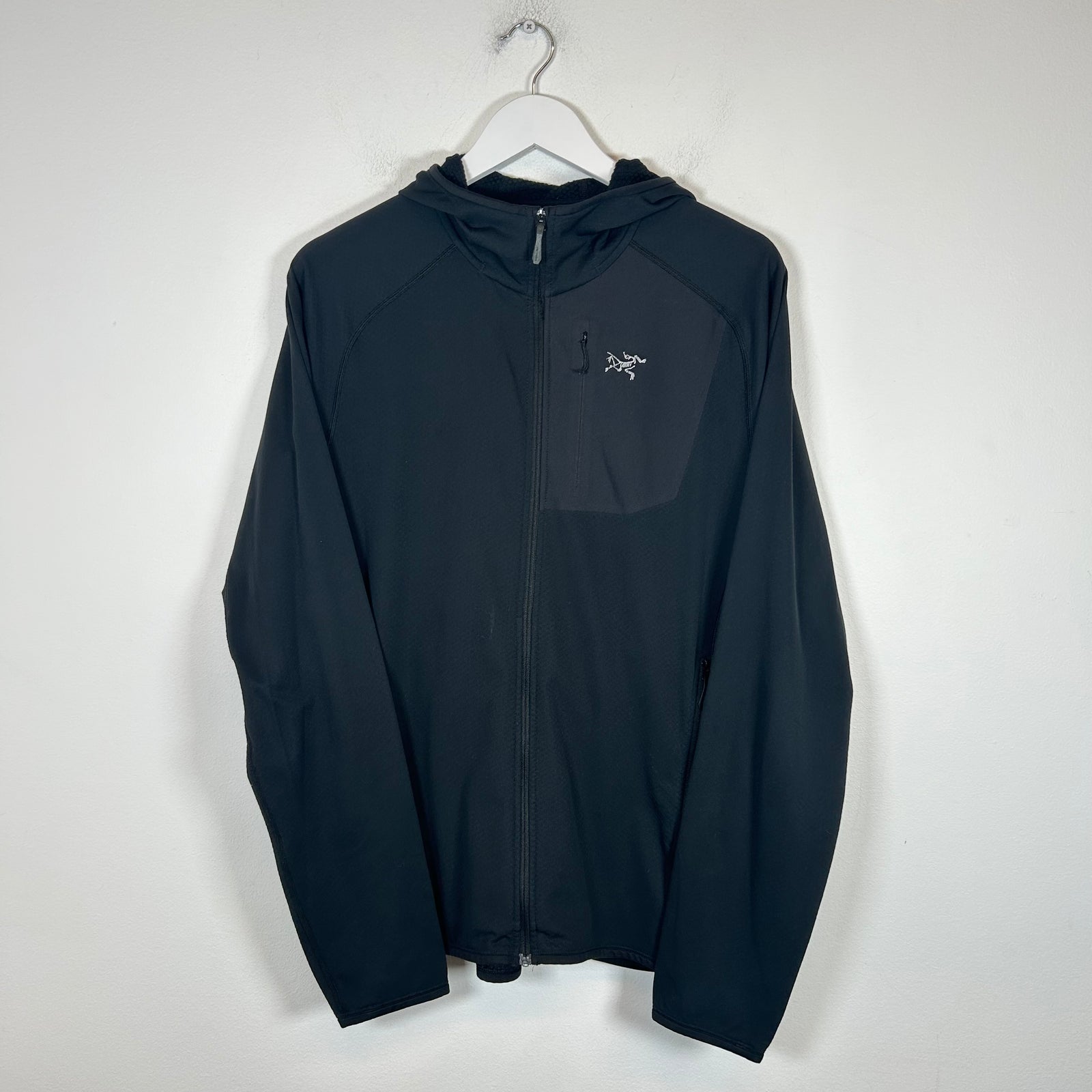 Arc'teryx Black Delta Hoody Size M