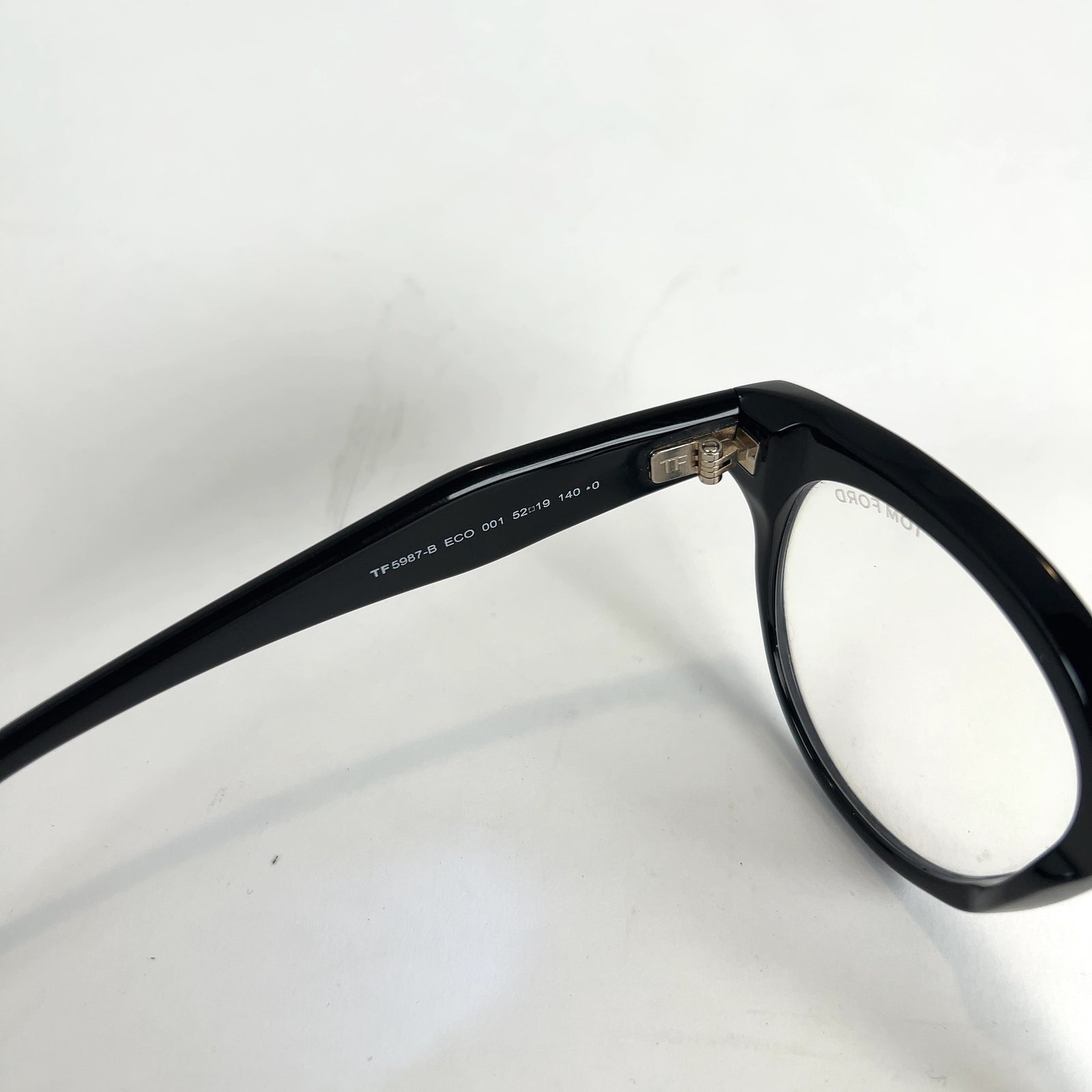 Tom Ford 'T' Oval Shaped Glasses