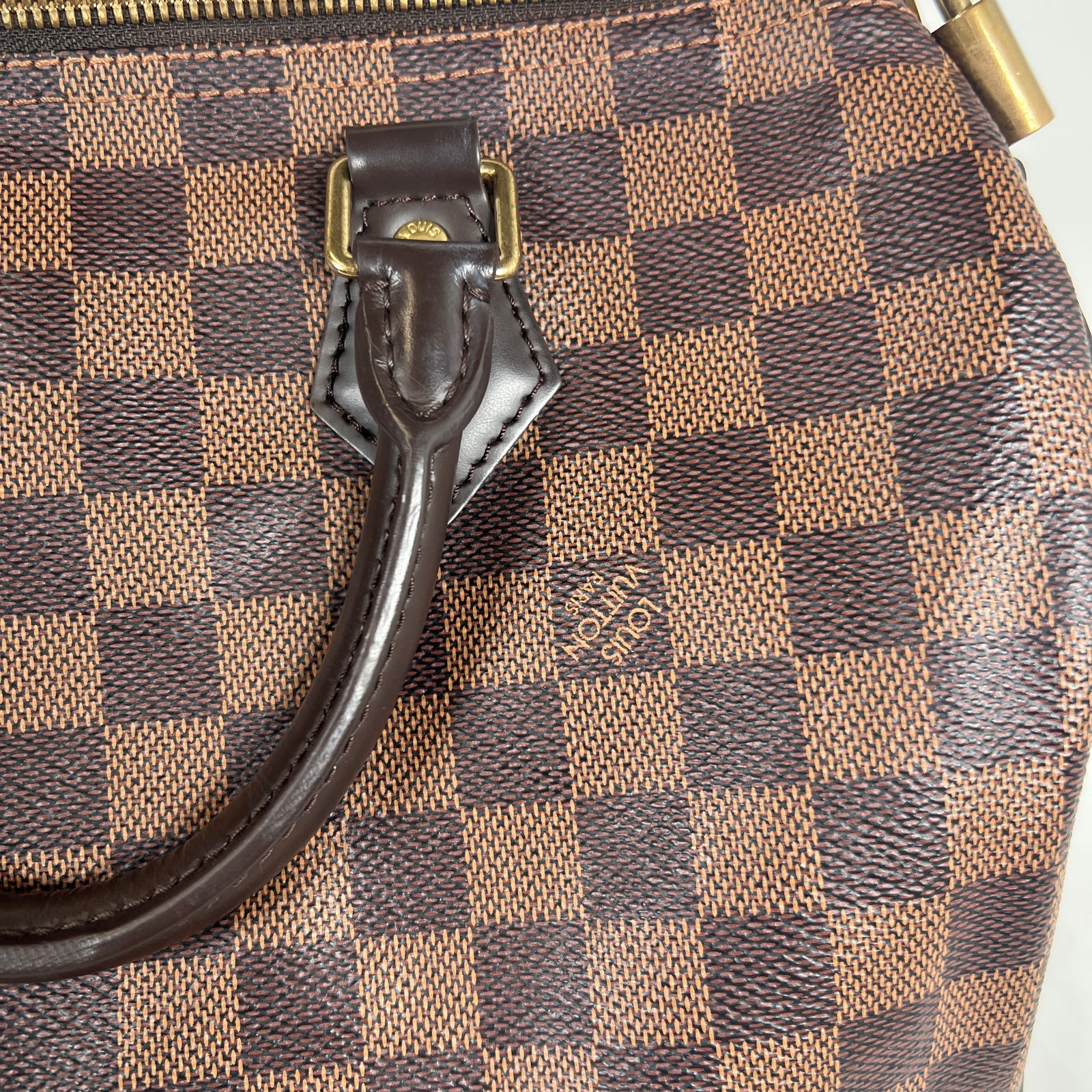Louis Vuitton Damier Ebene Speedy 30