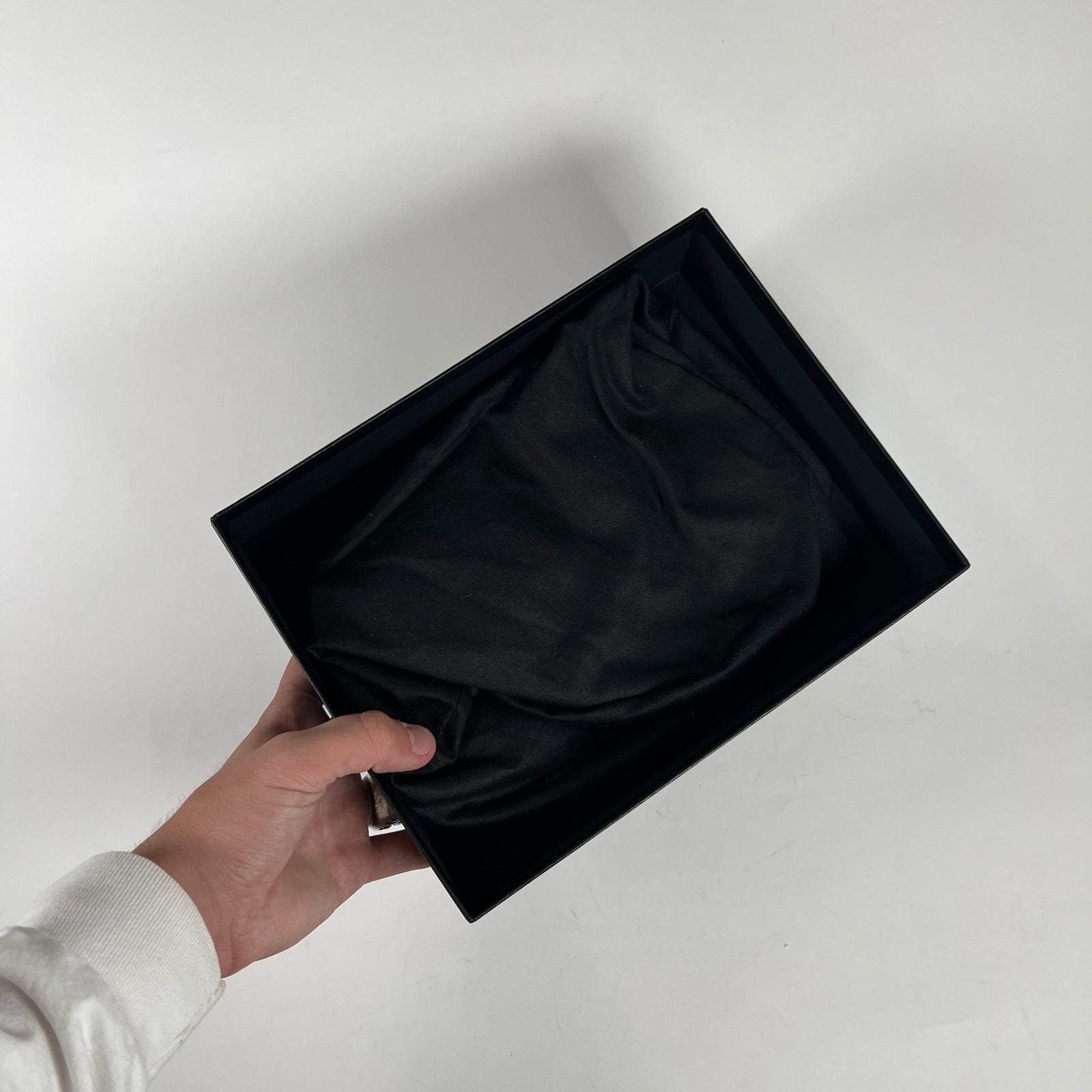 Saint Laurent Wallet On Chain Matelasse Envelope Caviar