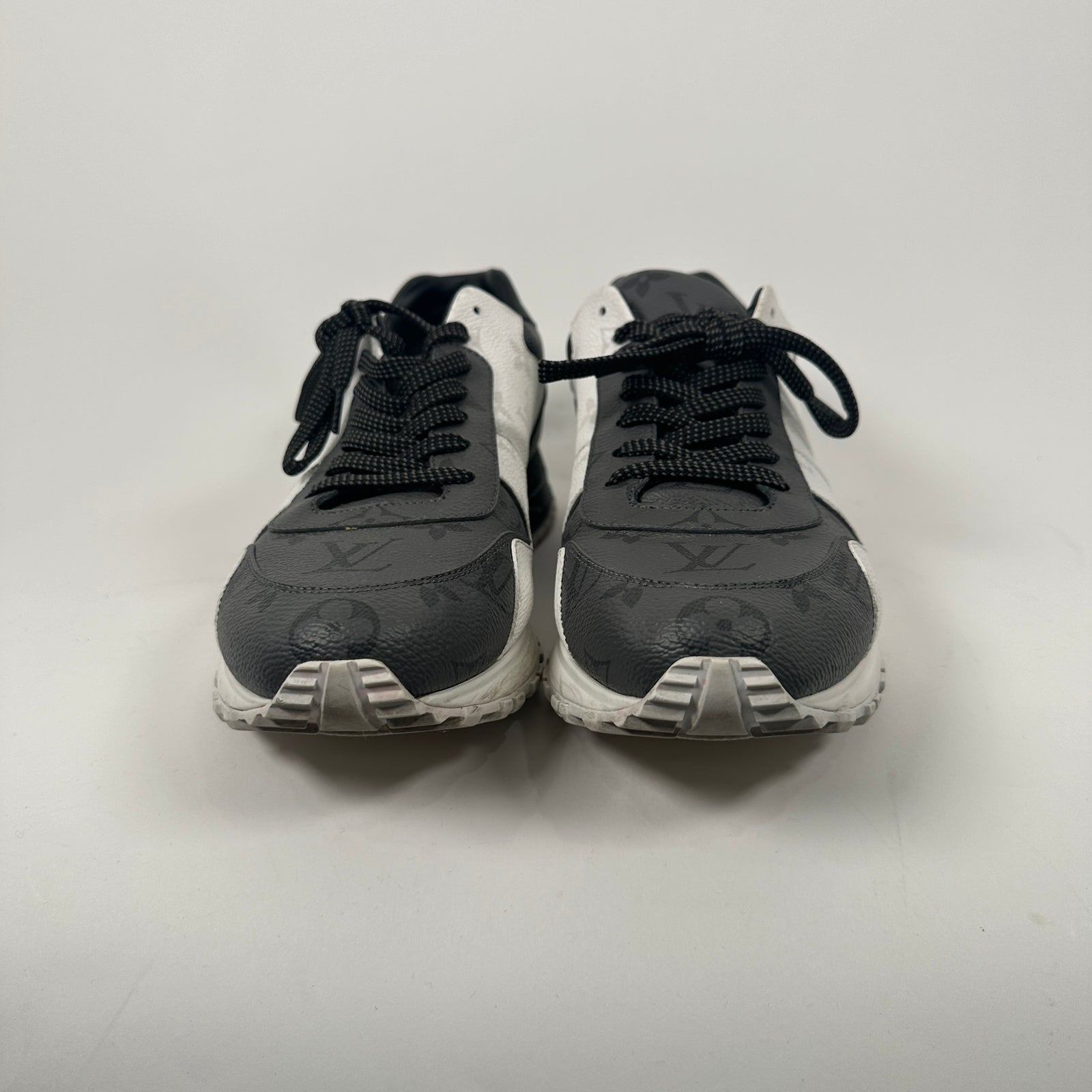 Louis Vuitton Monogram Grey Runaway Sneaker Size 7