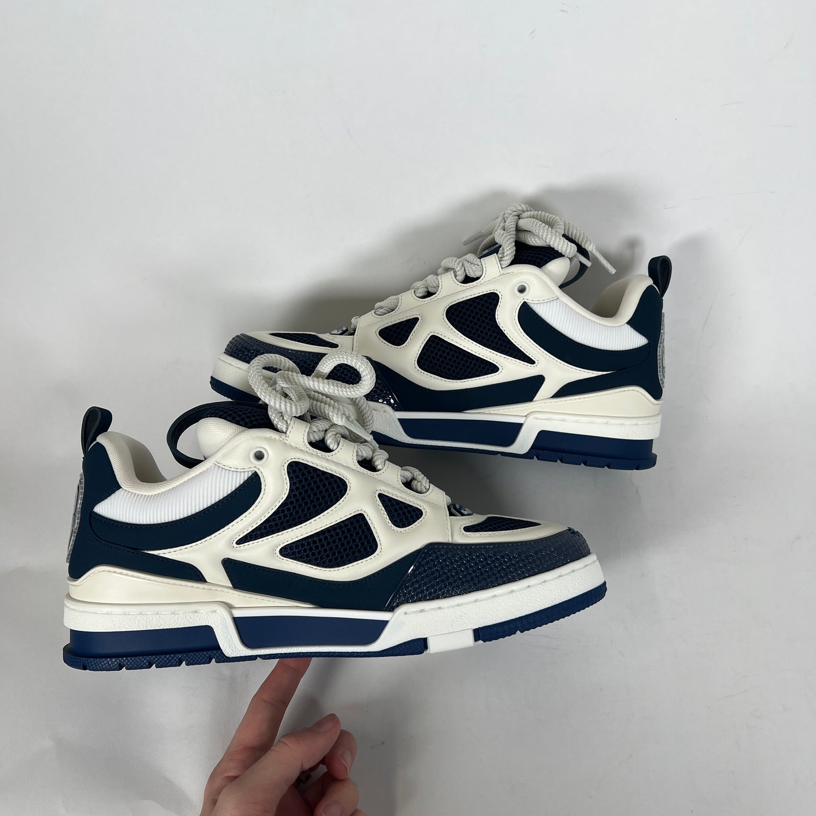 Louis Vuitton Navy Skates Size LV 9
