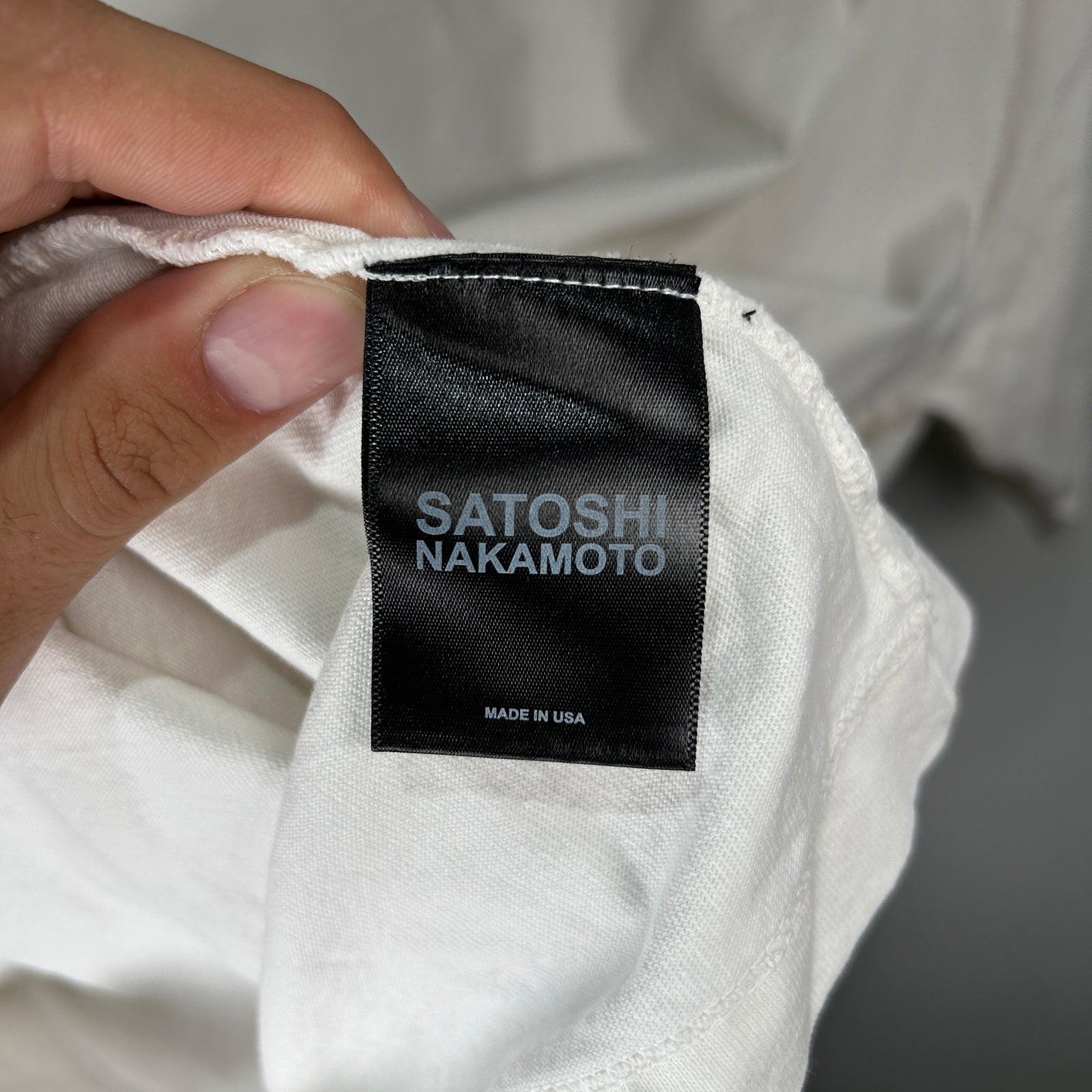 Satoshi Nakamoto White Studded Logo Graphic T-Shirt Size L