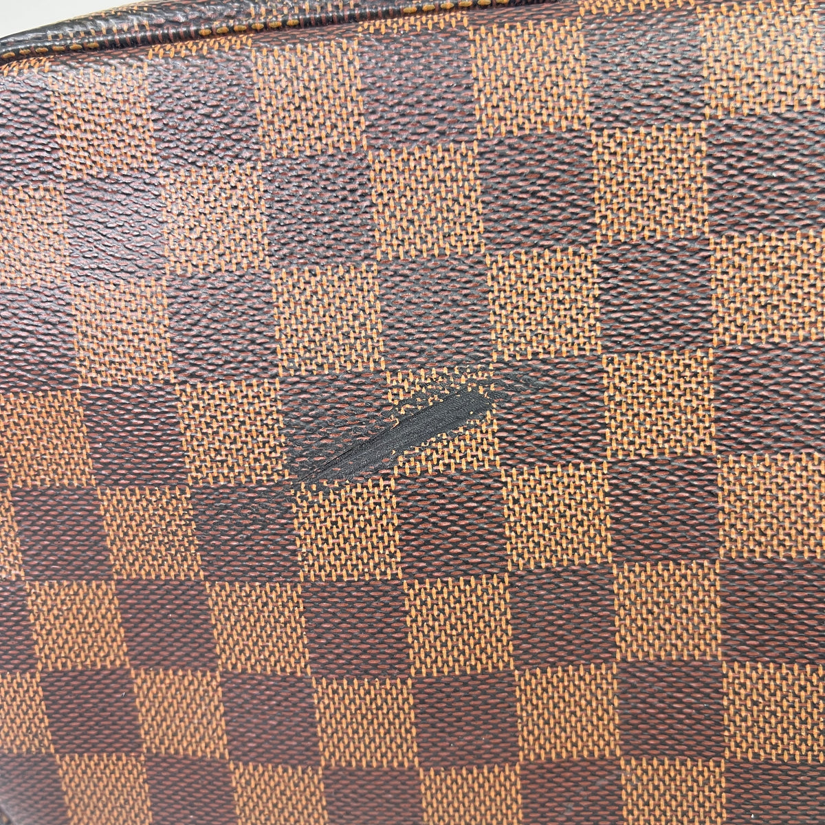Louis Vuitton Damier Ebene Neverfull MM Toe Bag