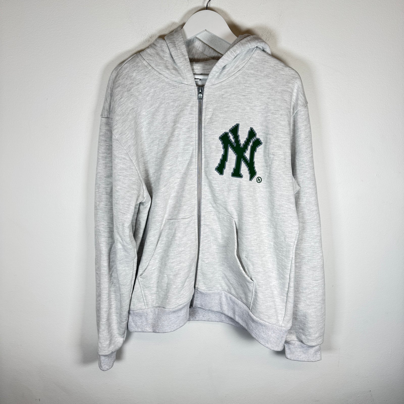 Hidden NY Heather Grey/Green Zip-Up Hoodie Size M