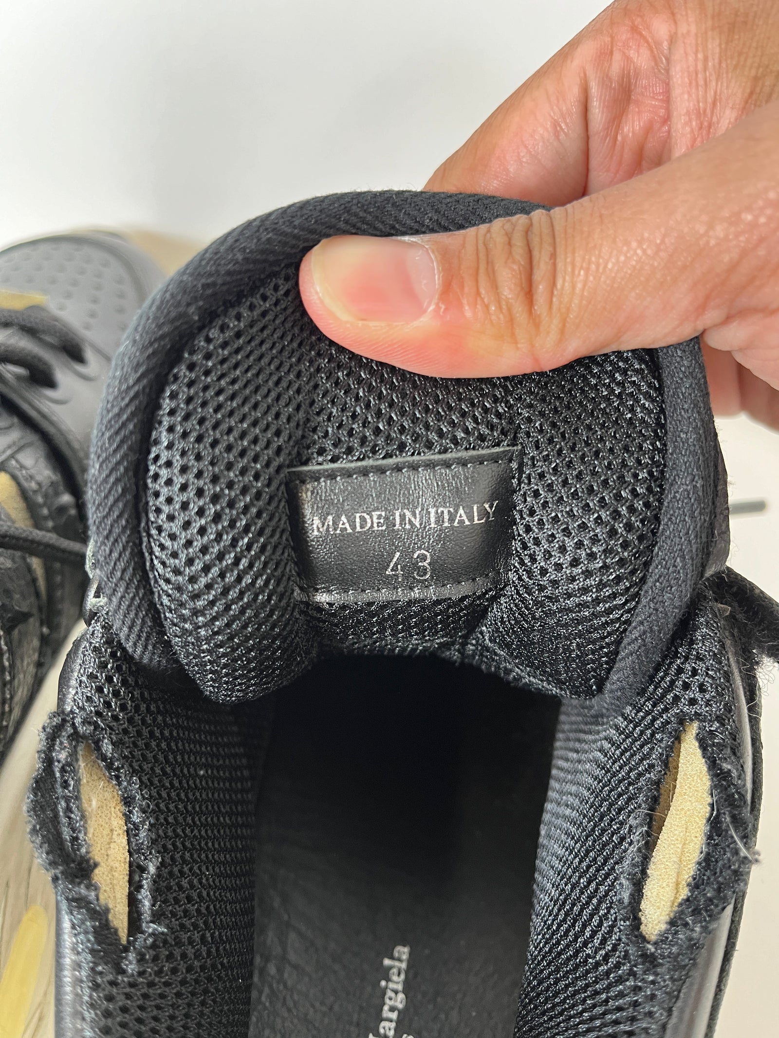 Maison Margiela Black/Gold Retro Fit Sneaker Size 43