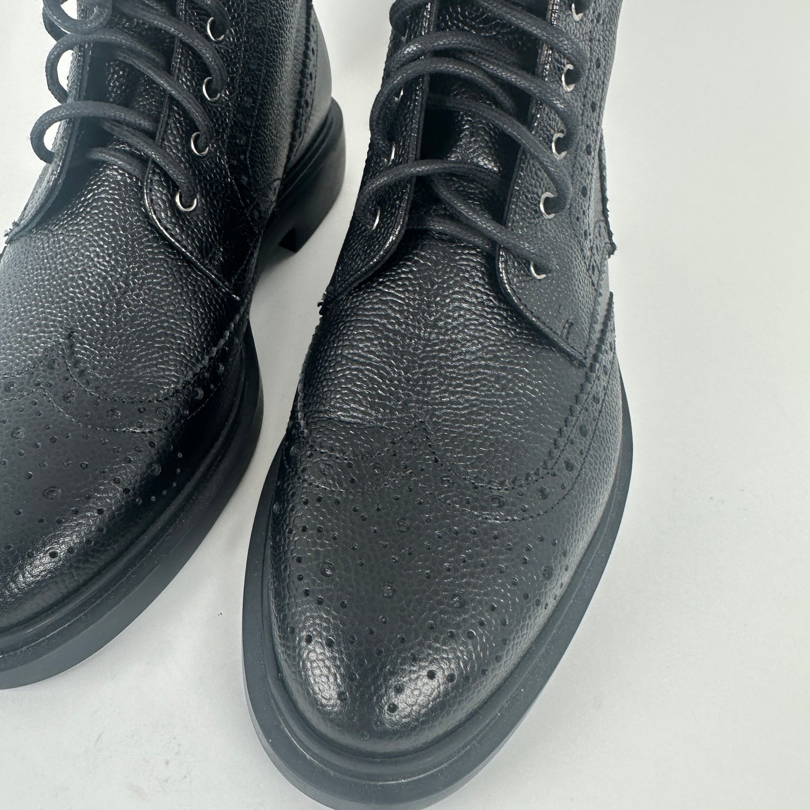 Thom Browne Wingtip Pebble Grain Boot Size 8