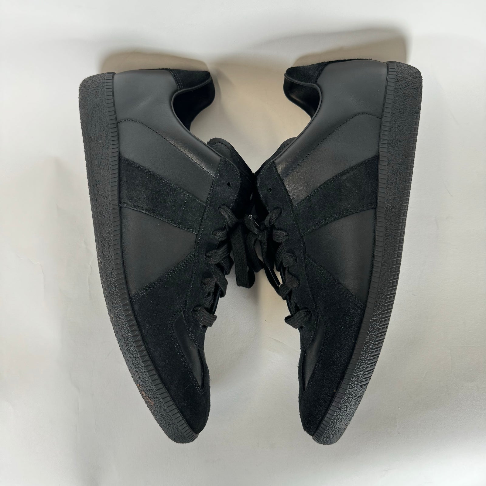 Maison Margiela All Black Gats Size 44
