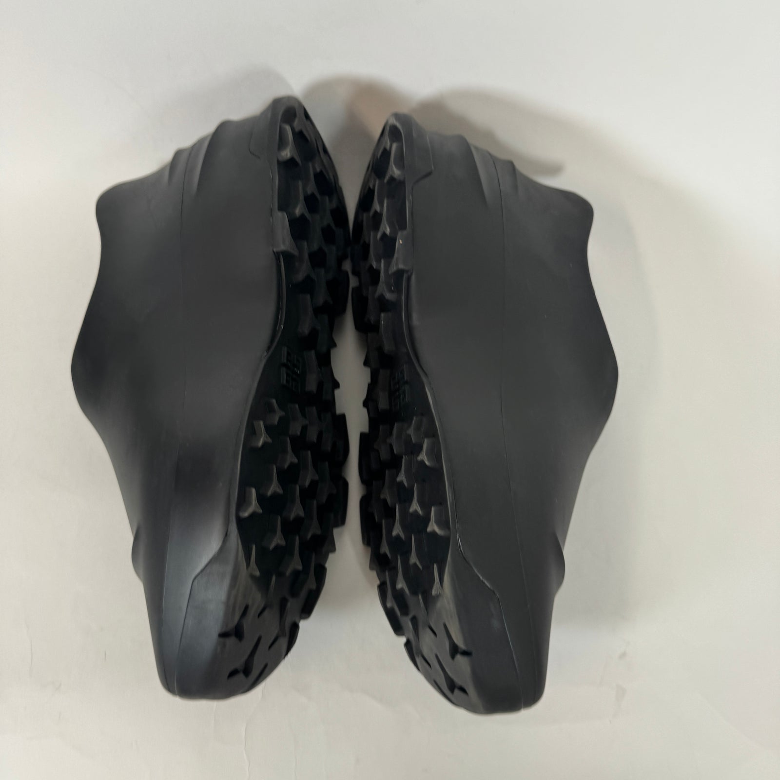 Givenchy Black Monumental Mallow Sneaker Size 45