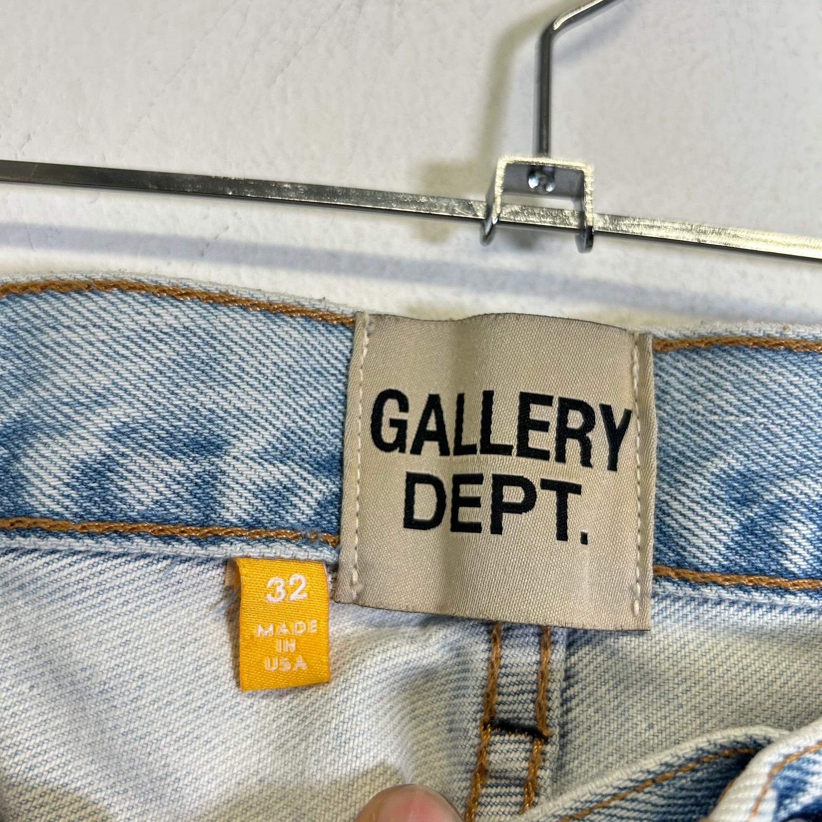 Gallery Dept Lightwash LA Flare 90210 Jeans Size 32