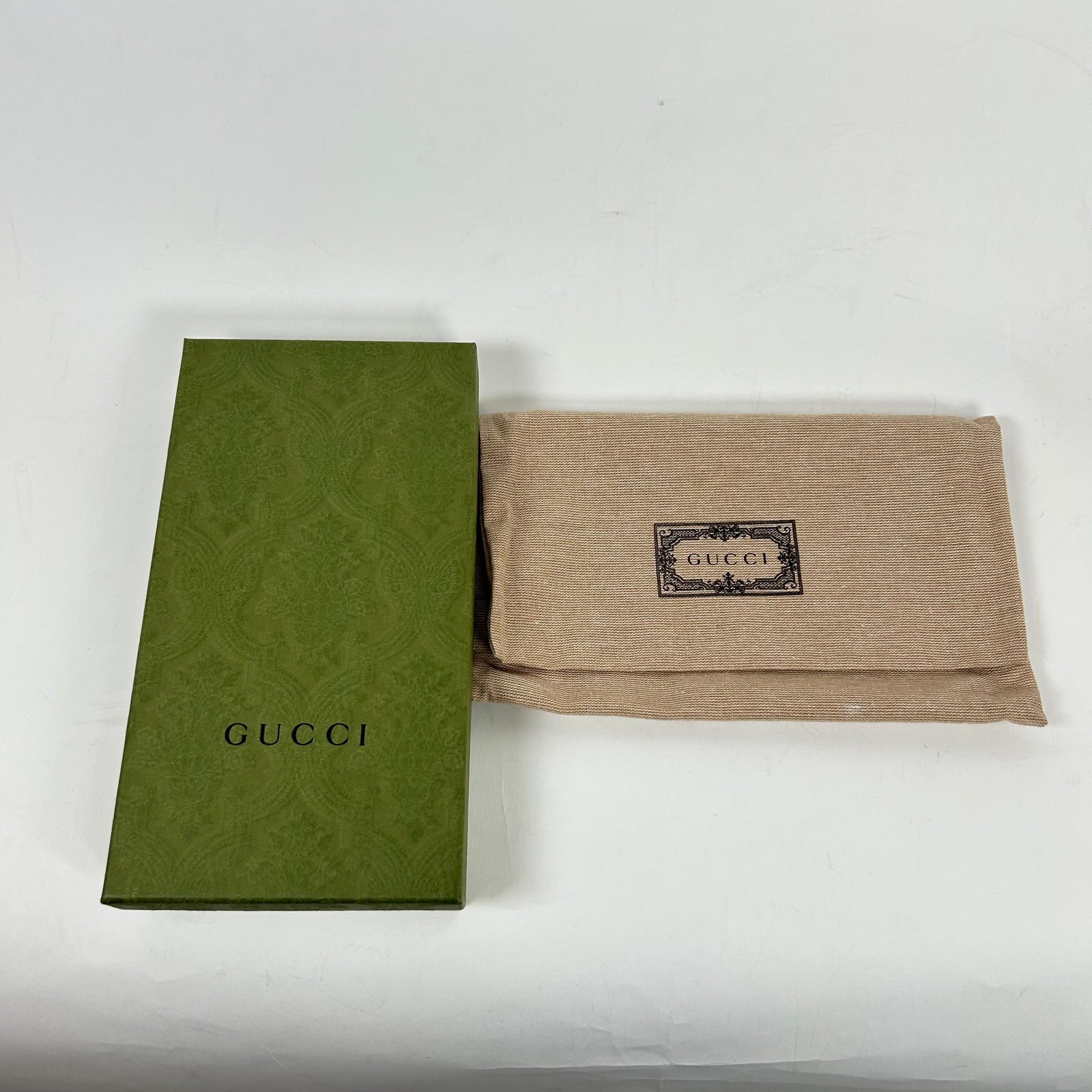 Gucci Green Round Purse GG Long Wallet