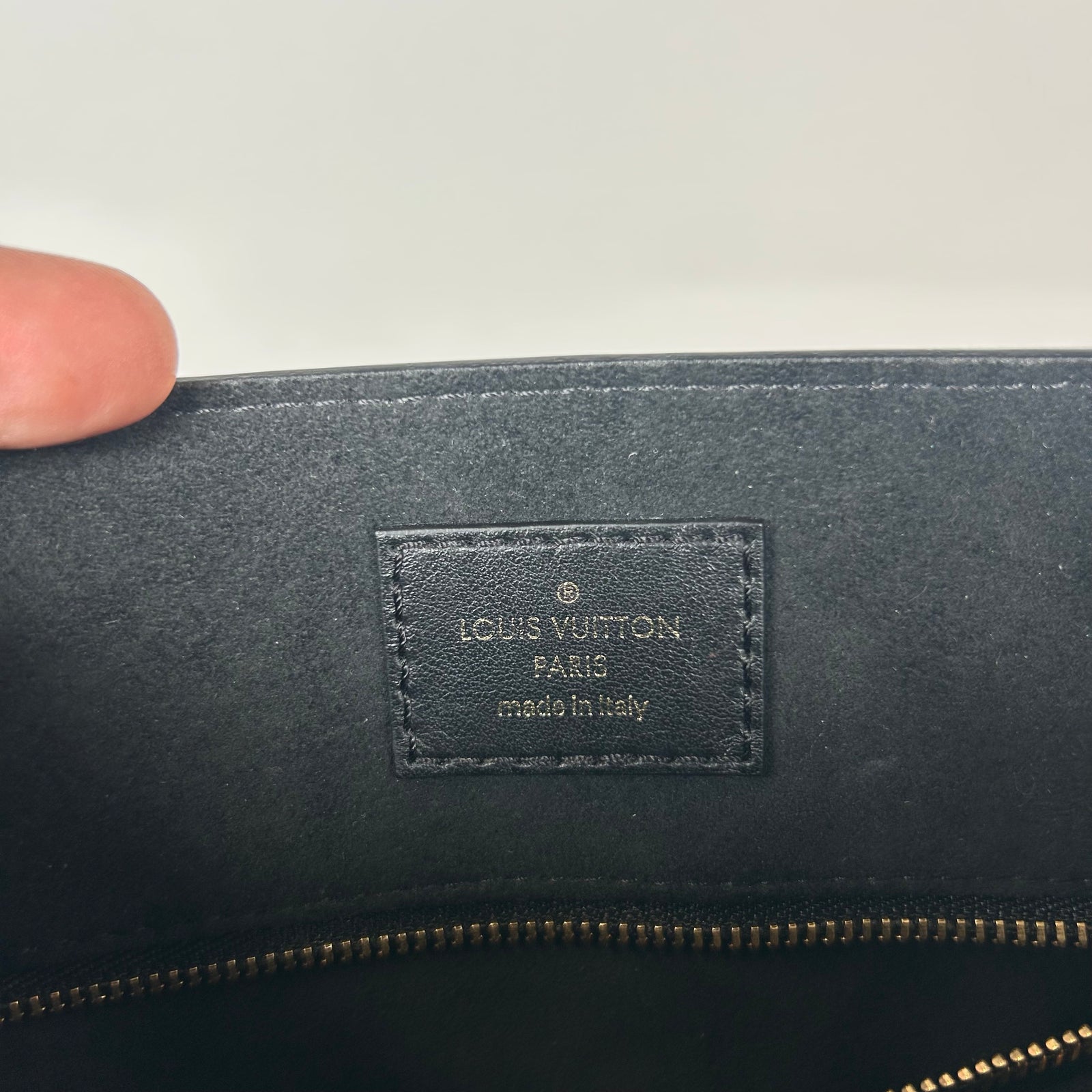 Louis Vuitton Black Epi Leather Sac Plat BB Bag