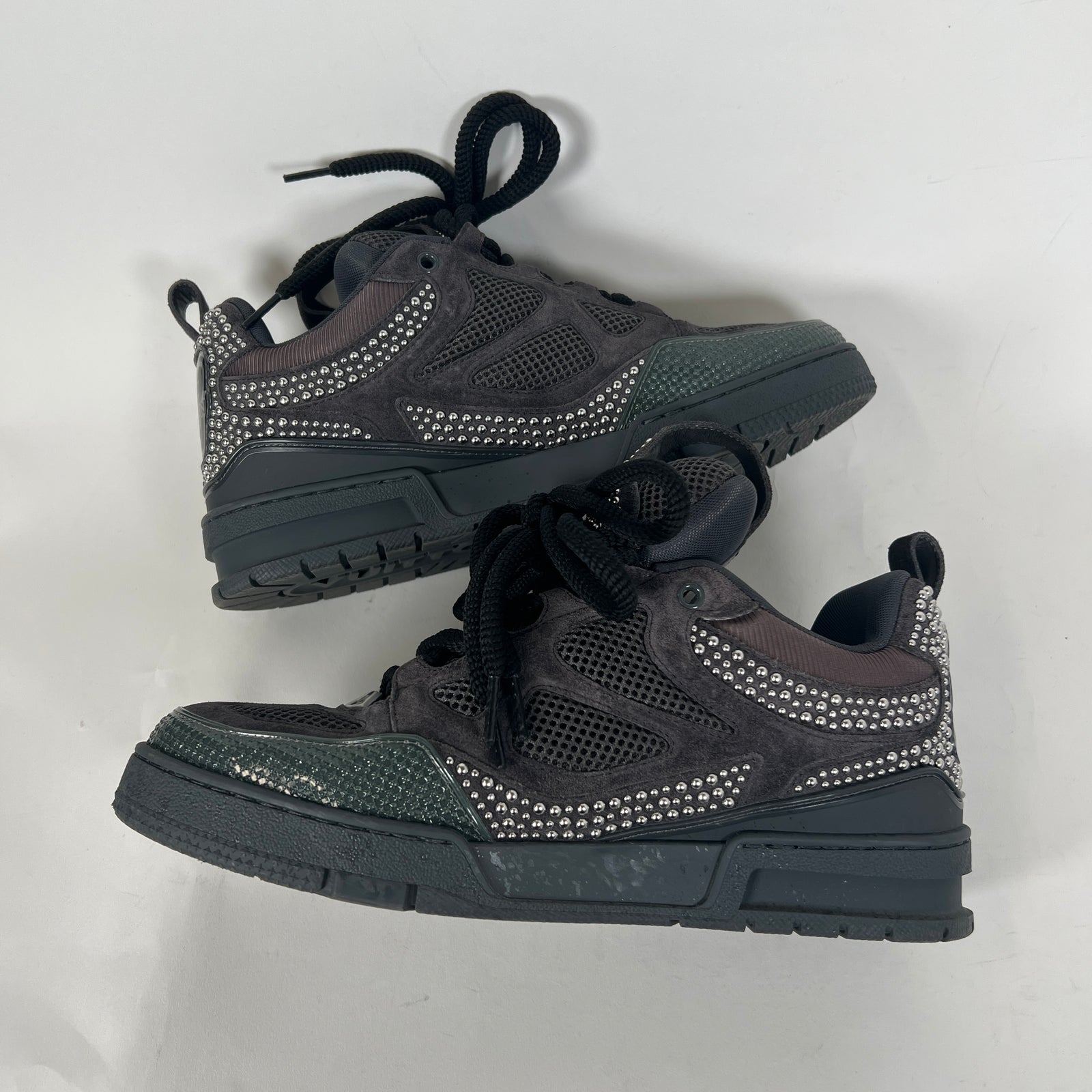 Louis Vuitton Skates Stud Grey Size LV 8