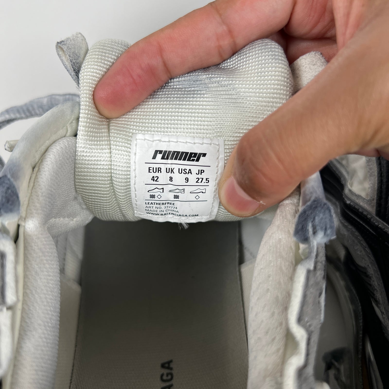 Balenciaga White/Grey Runner Size 42