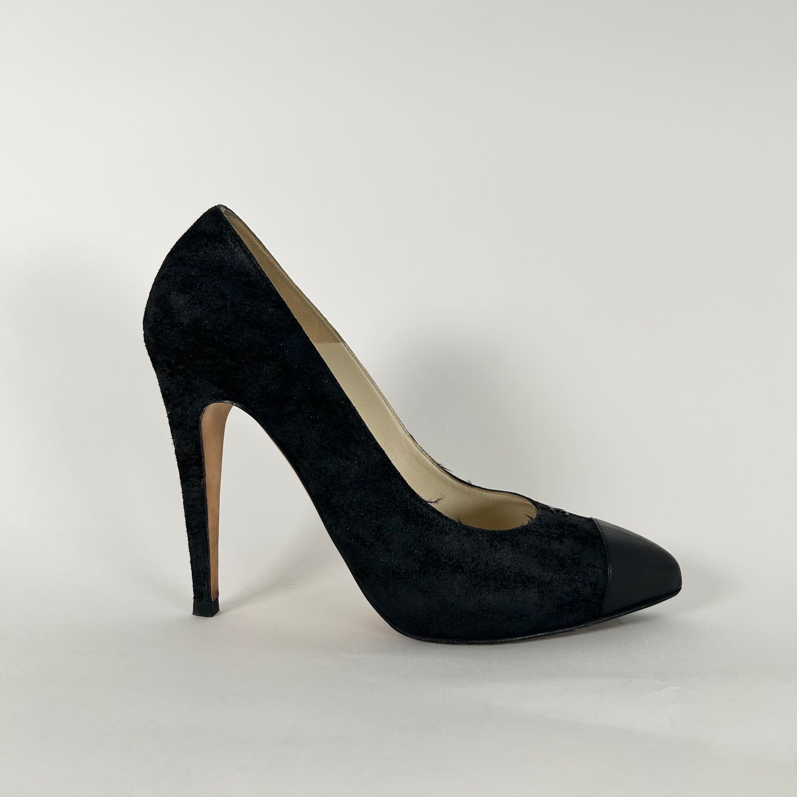 Chanel Vintage Suede Pump Heel Size 39
