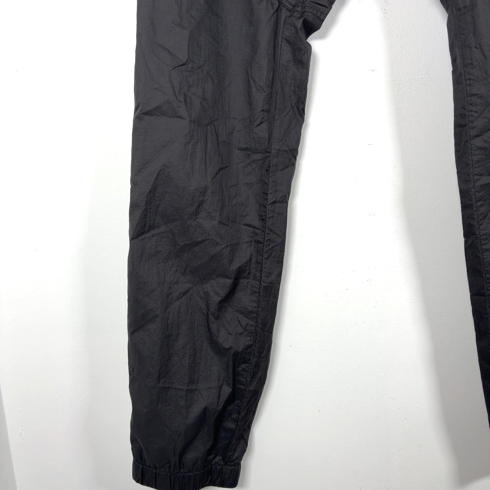 1017 ALYX 9SM Nylon Hybrid Cuffed Detachable Leg Cargo Pants