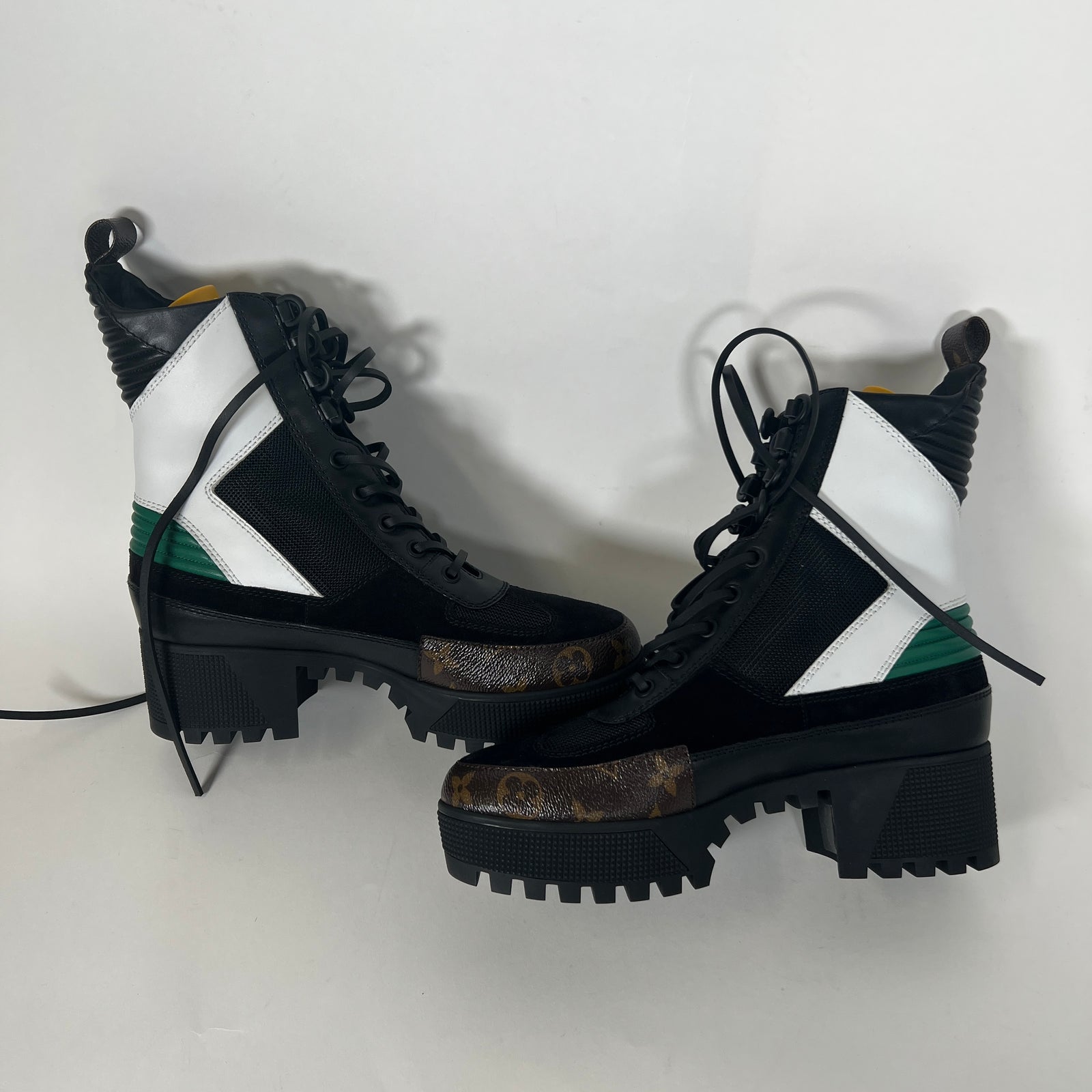 Louis Vuitton Laureate Platform Desert Boots Size 38