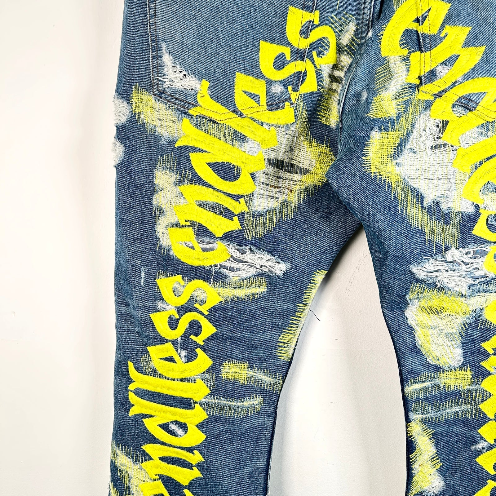 Endless Denim Distressed Scar Stitch Yellow Embroidery Jeans Size 40