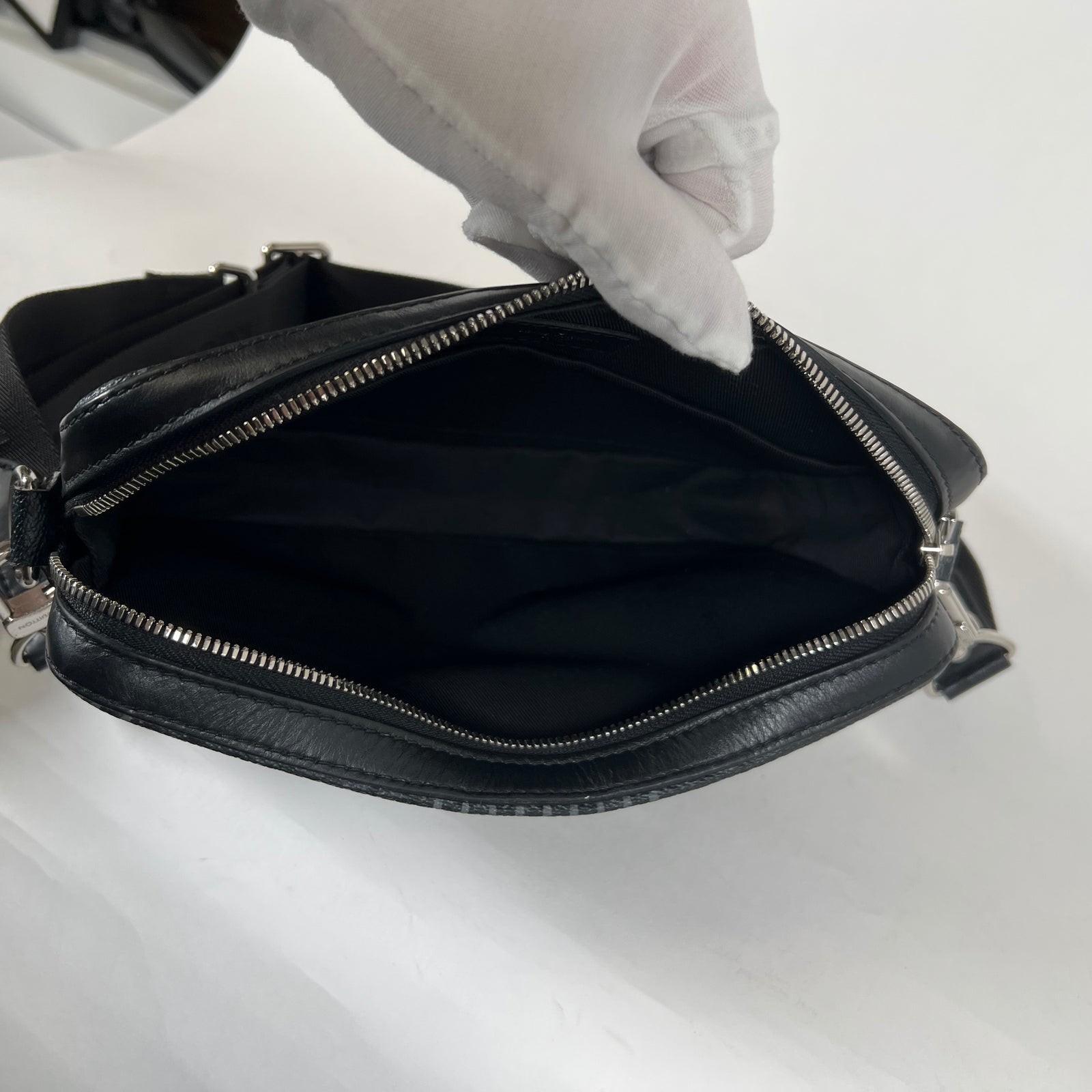 Louis Vuitton Trio 3D Damier Messenger