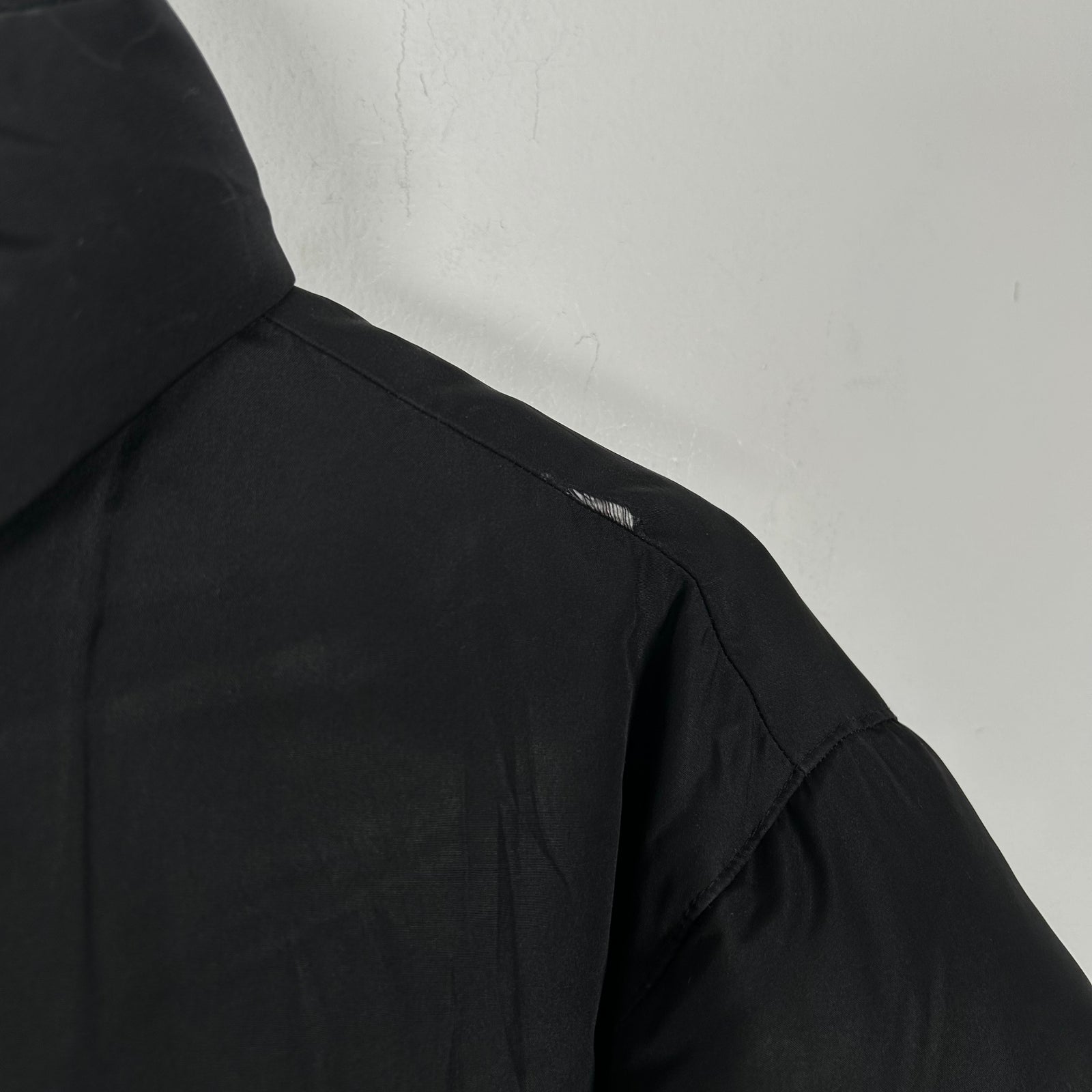 Prada Black Puffer Jacket Size 50