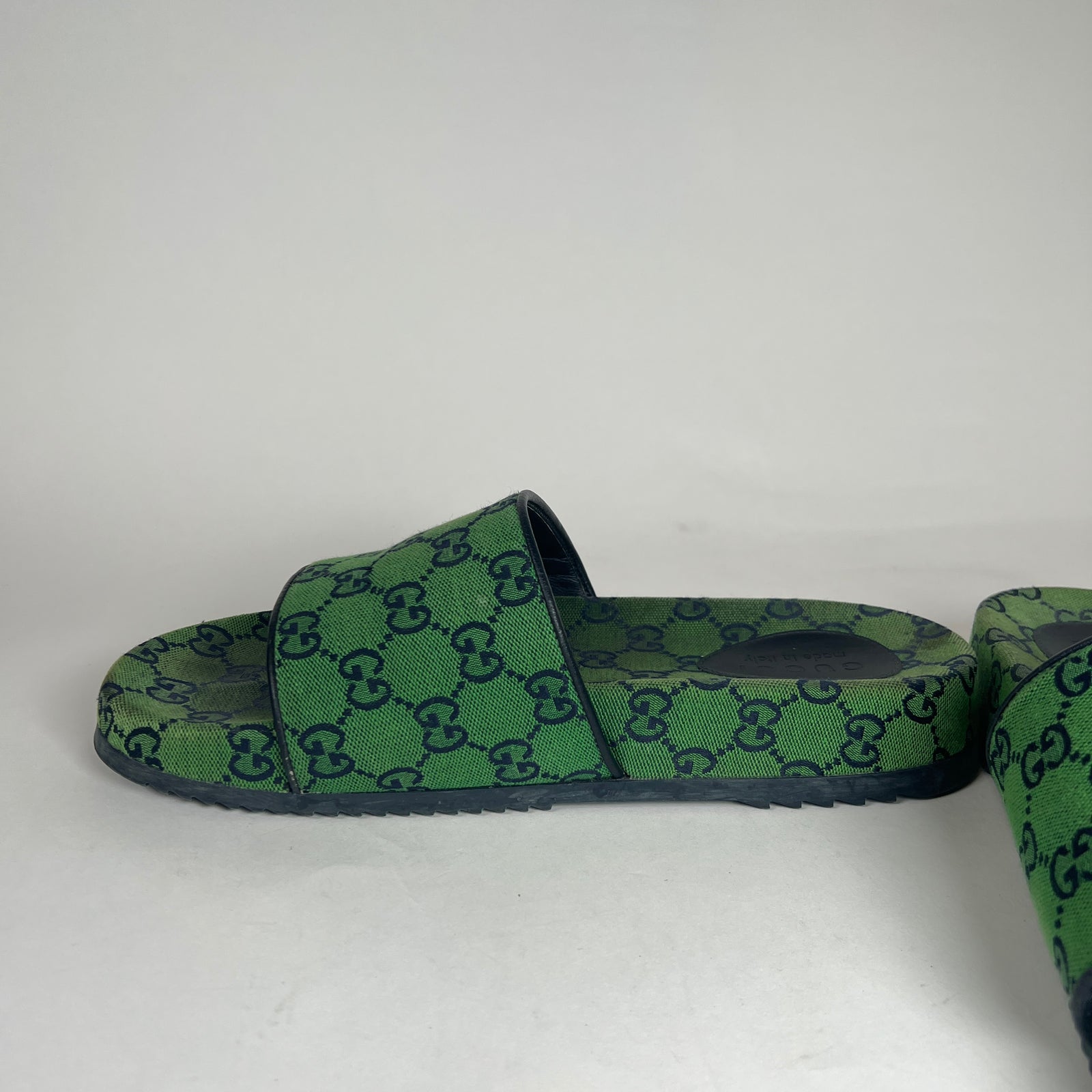 Gucci GG Green Canvas Sandal Size 9