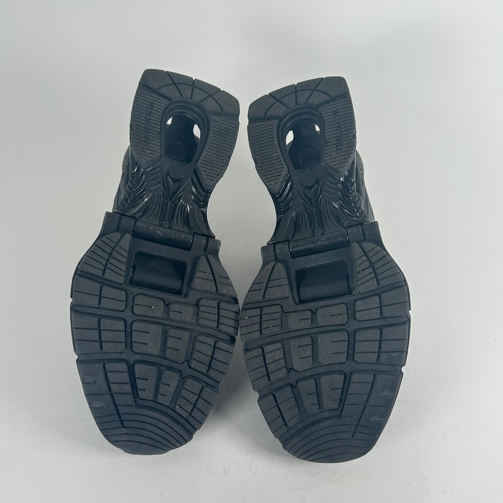 Balenciaga Black Expander Low Tops Size 41