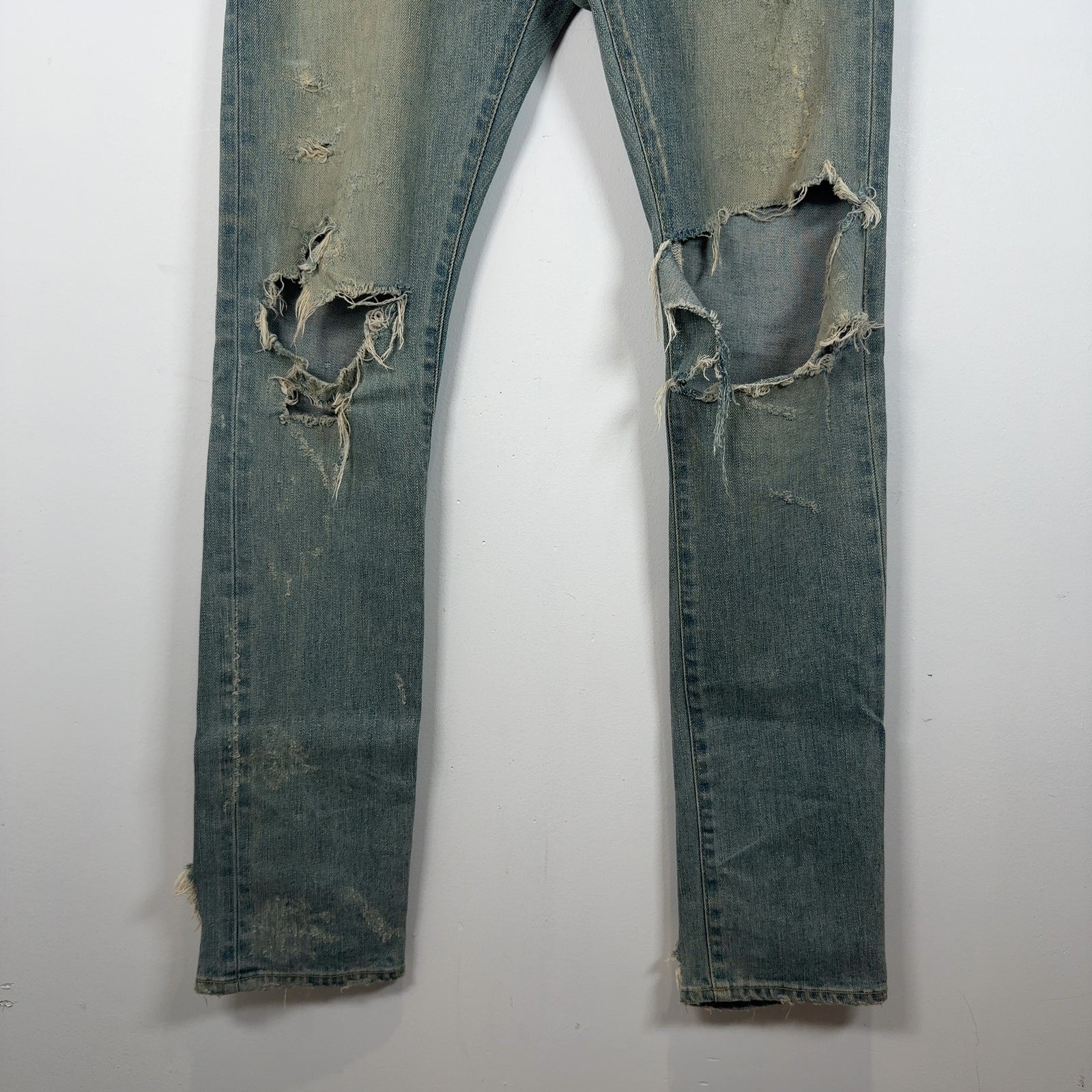 Saint Laurent Thrashed D02 Denim Jeans
