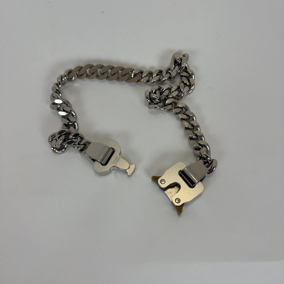 1017 ALYX 9SM Rollercoaster Buckle Choker Chain