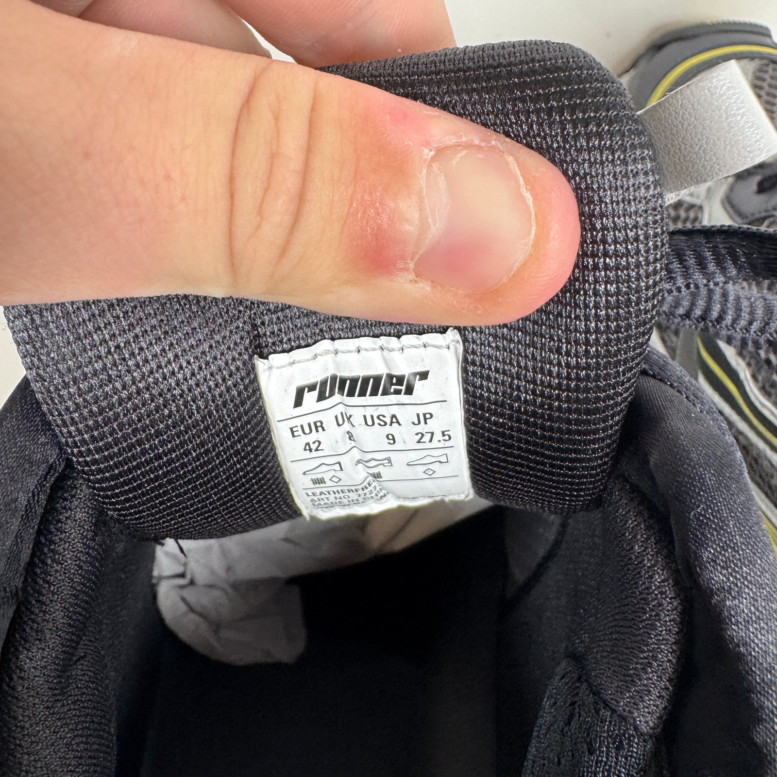 Balenciaga Grey/Yellow Runner Size 42