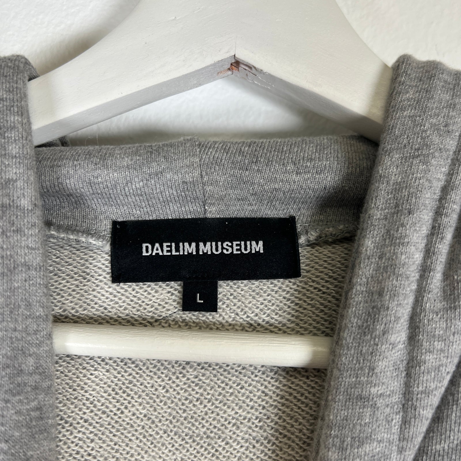 Daelim Museum Grey Hoodie Size L