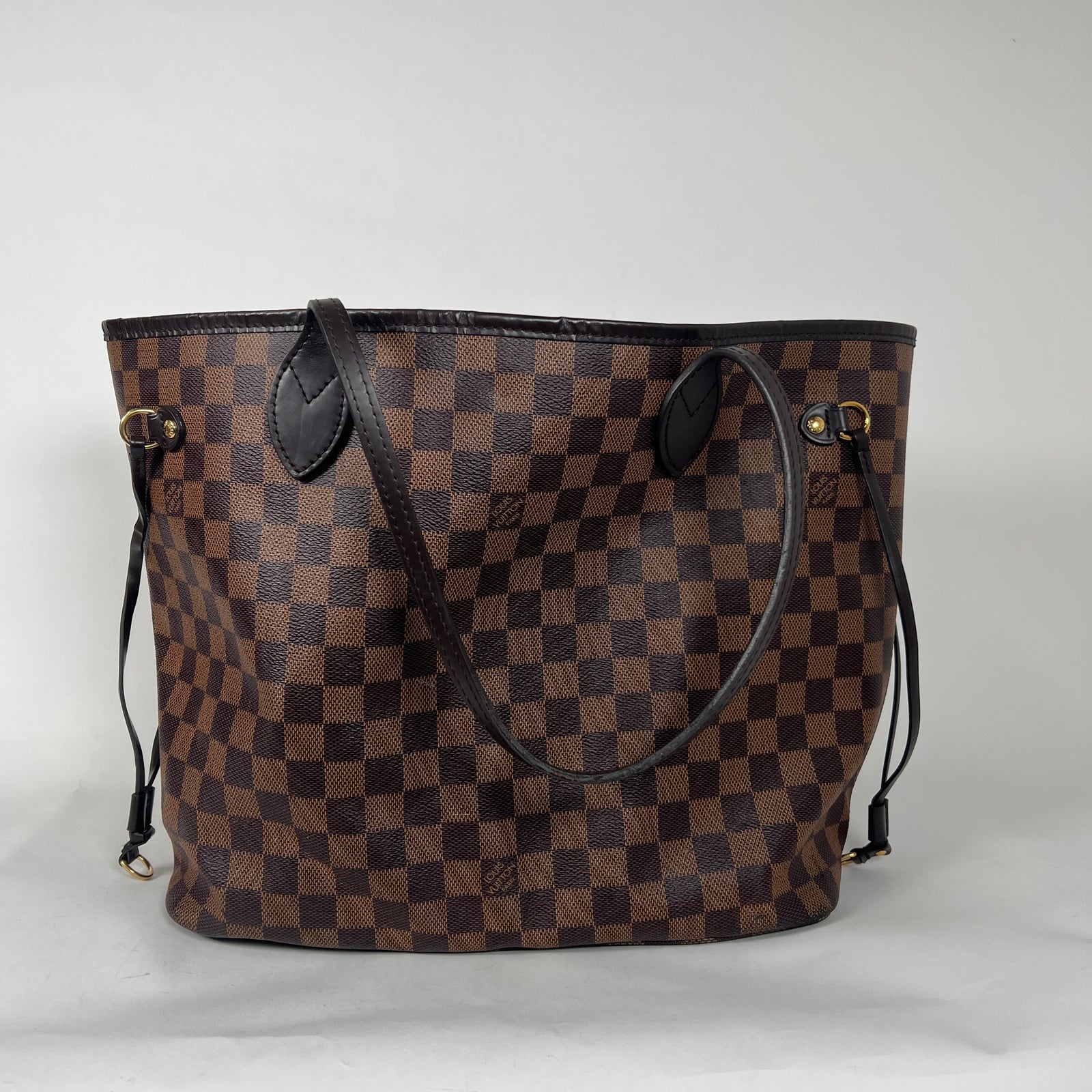 Louis Vuitton Damier Neverfull