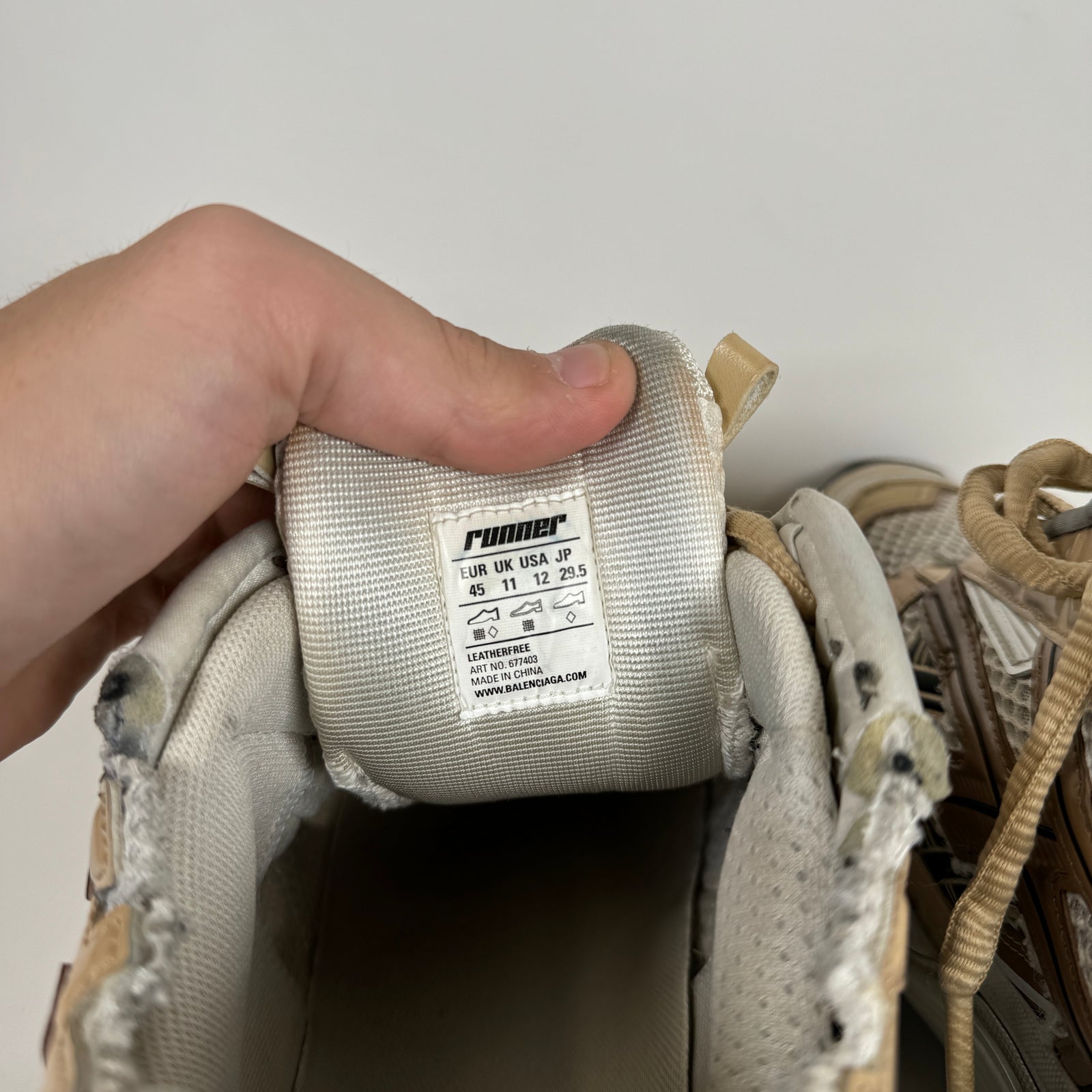 Balenciaga Beige Runners Size 45