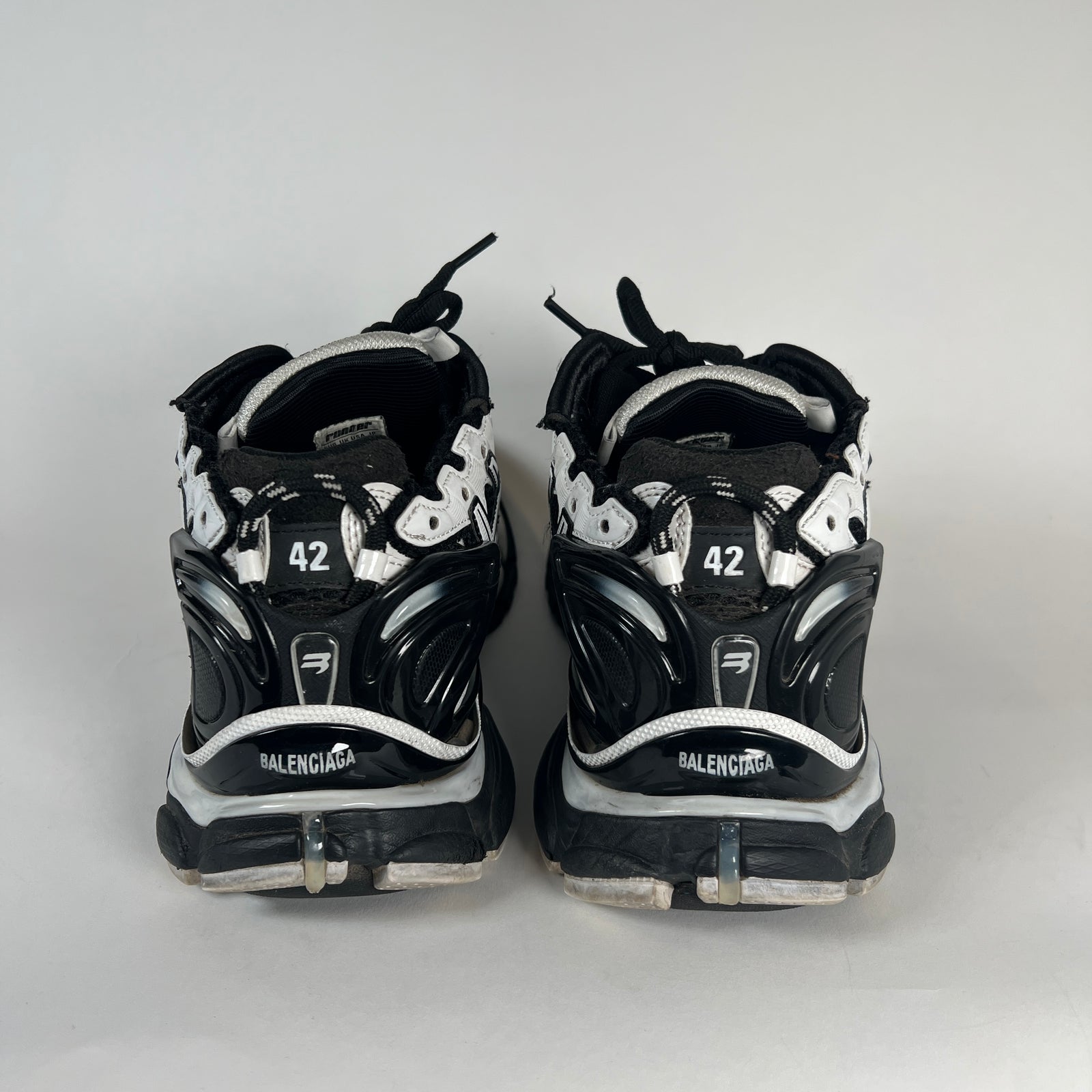 Balenciaga Black/White Runners Size 42