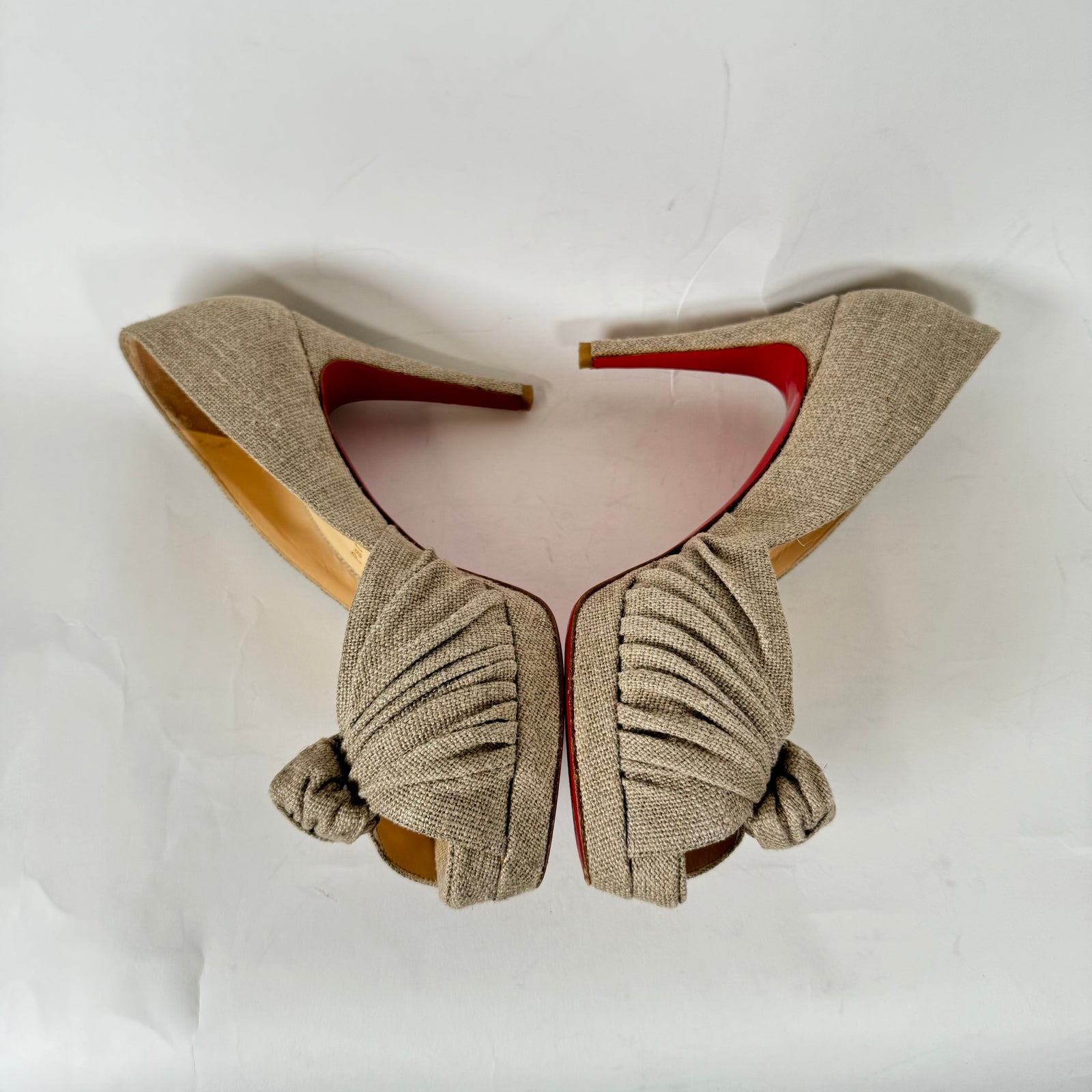 Christian Louboutin Beige Canvas Greissimo Pump 100 Heels Size 37.5
