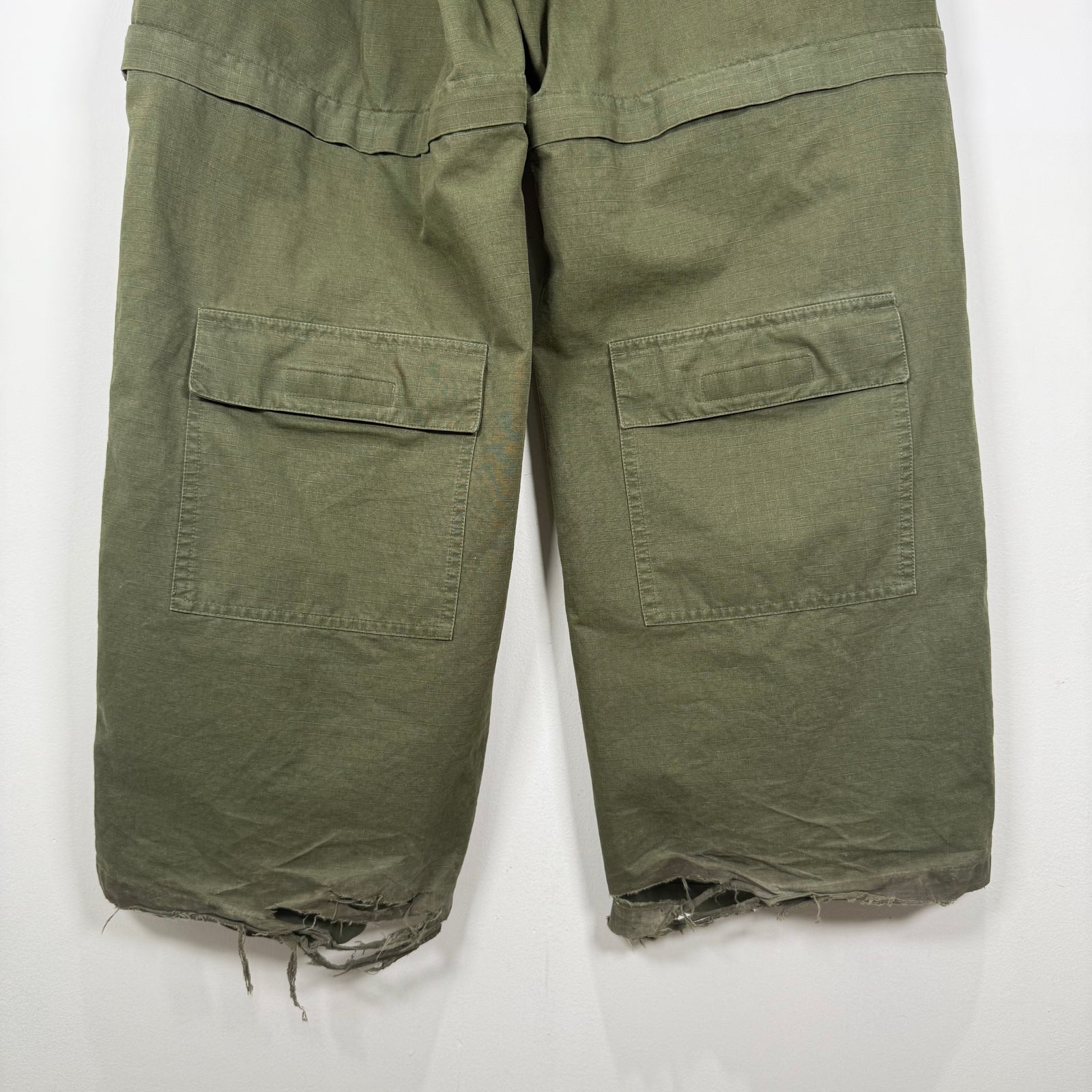 Balenciaga AW20 Green Convertible Cargo Pants Size 34